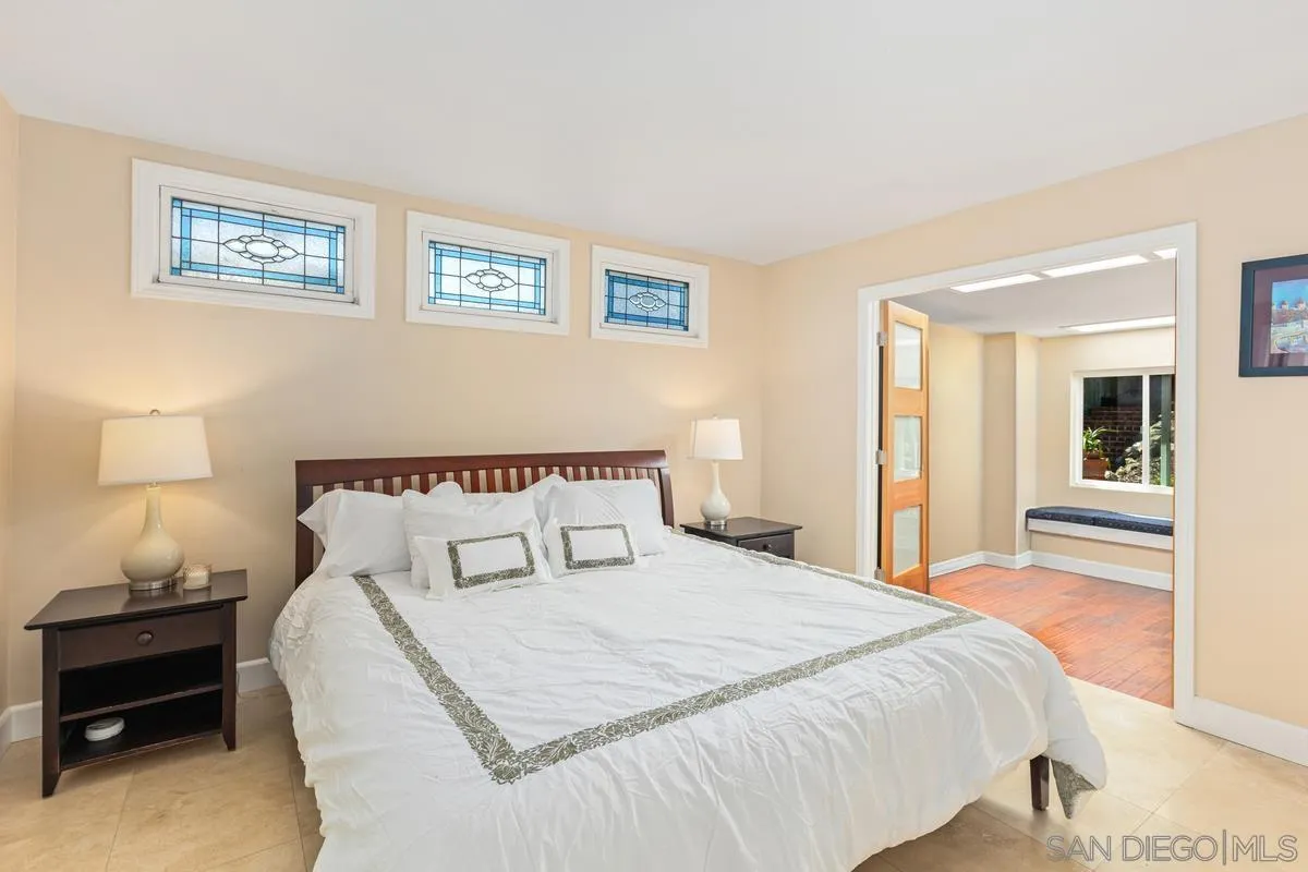 https://cdn.realtyfeed.com/cdn/127/250021164/df32658b53bcc6ae921ad106ecb2a263.webp