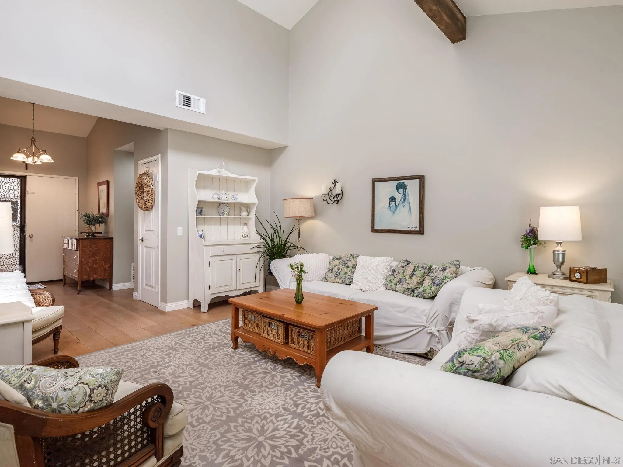 Photo #8: 250021183 Listing: Photo #8