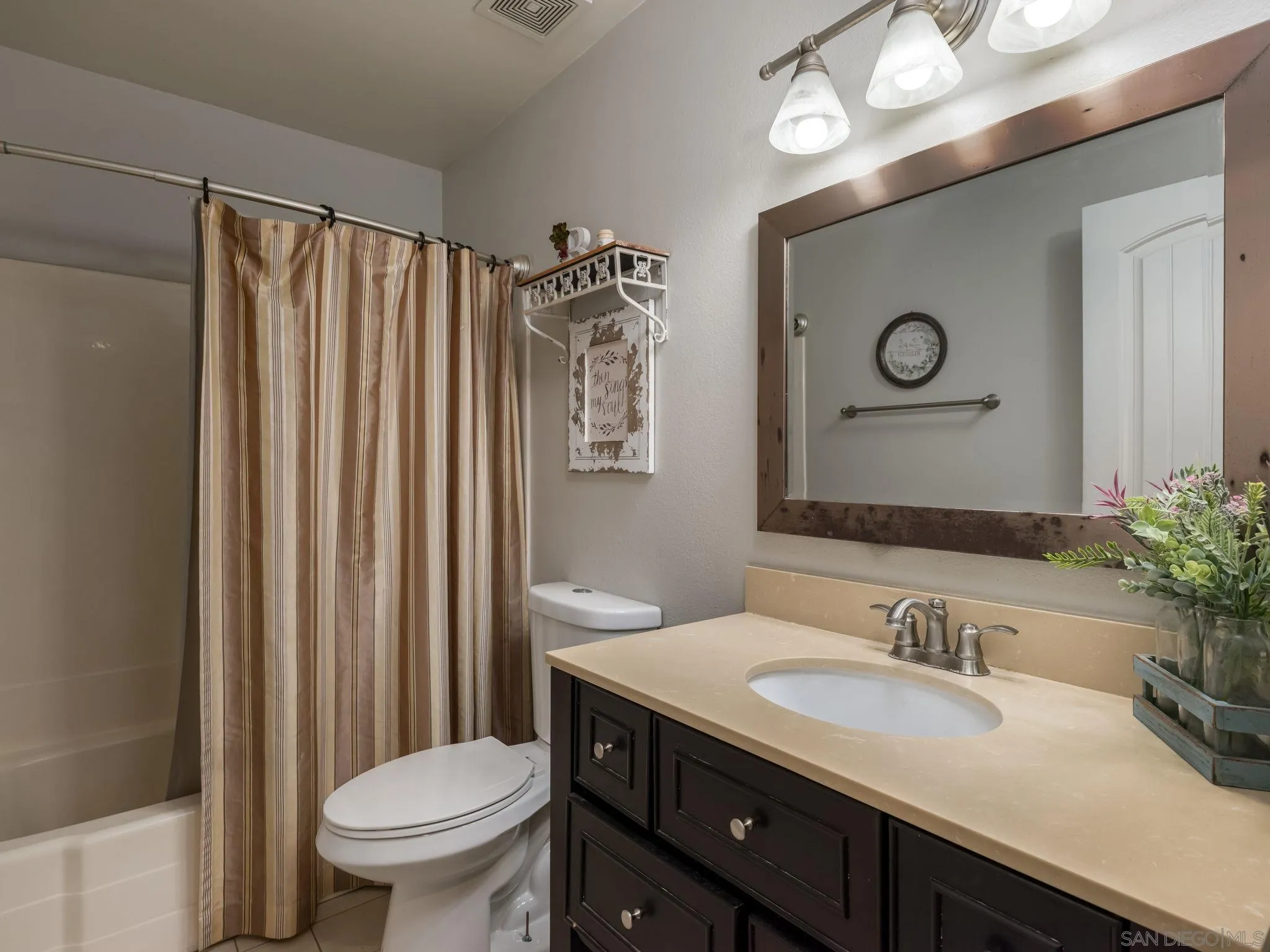 Photo #19: 250021183 Listing: Photo #19
