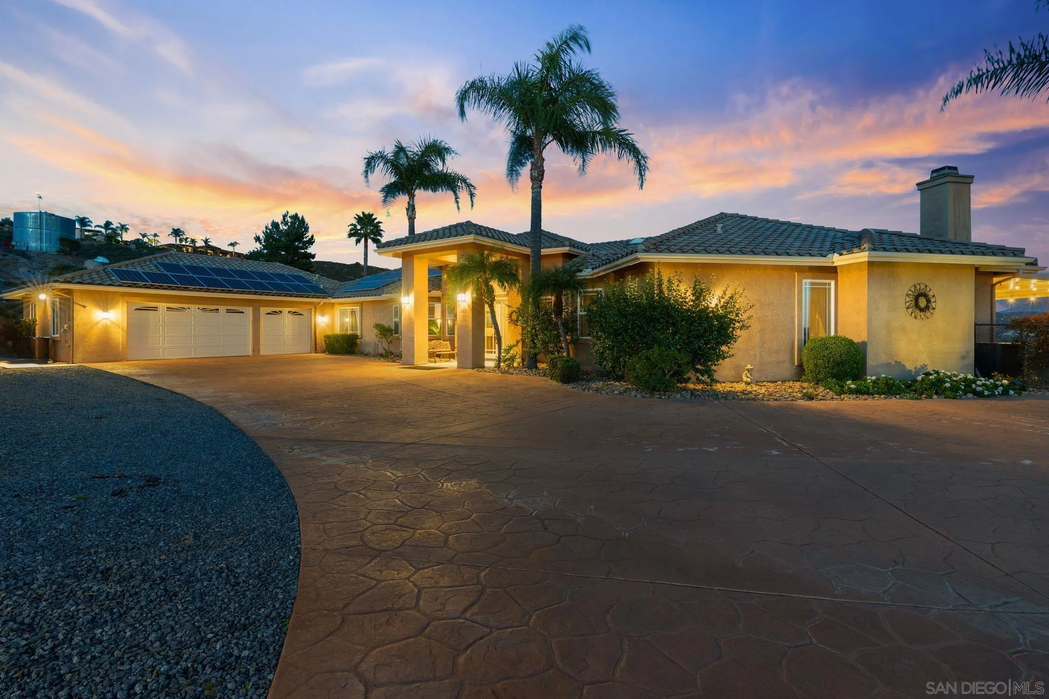 https://cdn.realtyfeed.com/cdn/127/250021200/411db4f5b15124a760a41ca978e92496.webp