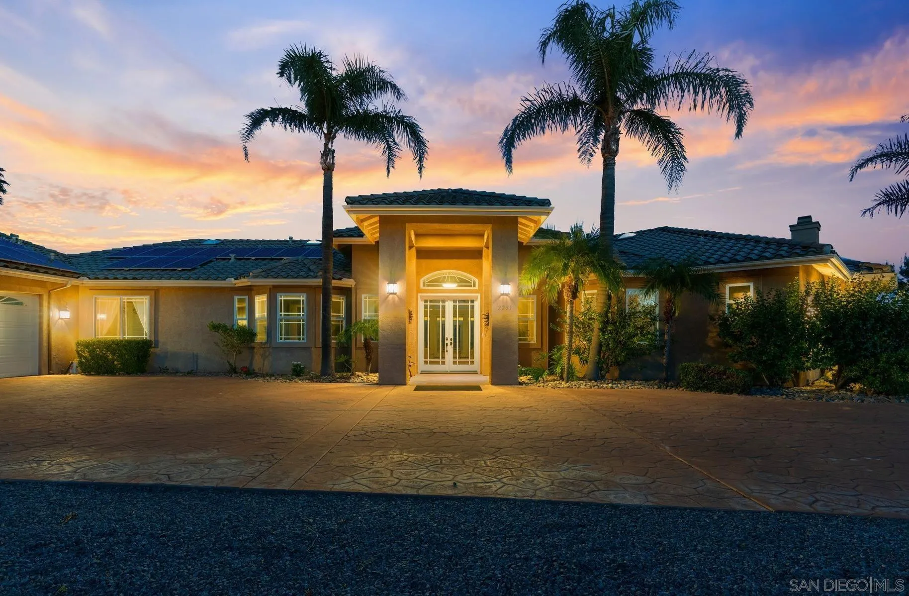 https://cdn.realtyfeed.com/cdn/127/250021200/7d43280af53d02f7641831127bcc41ef.webp