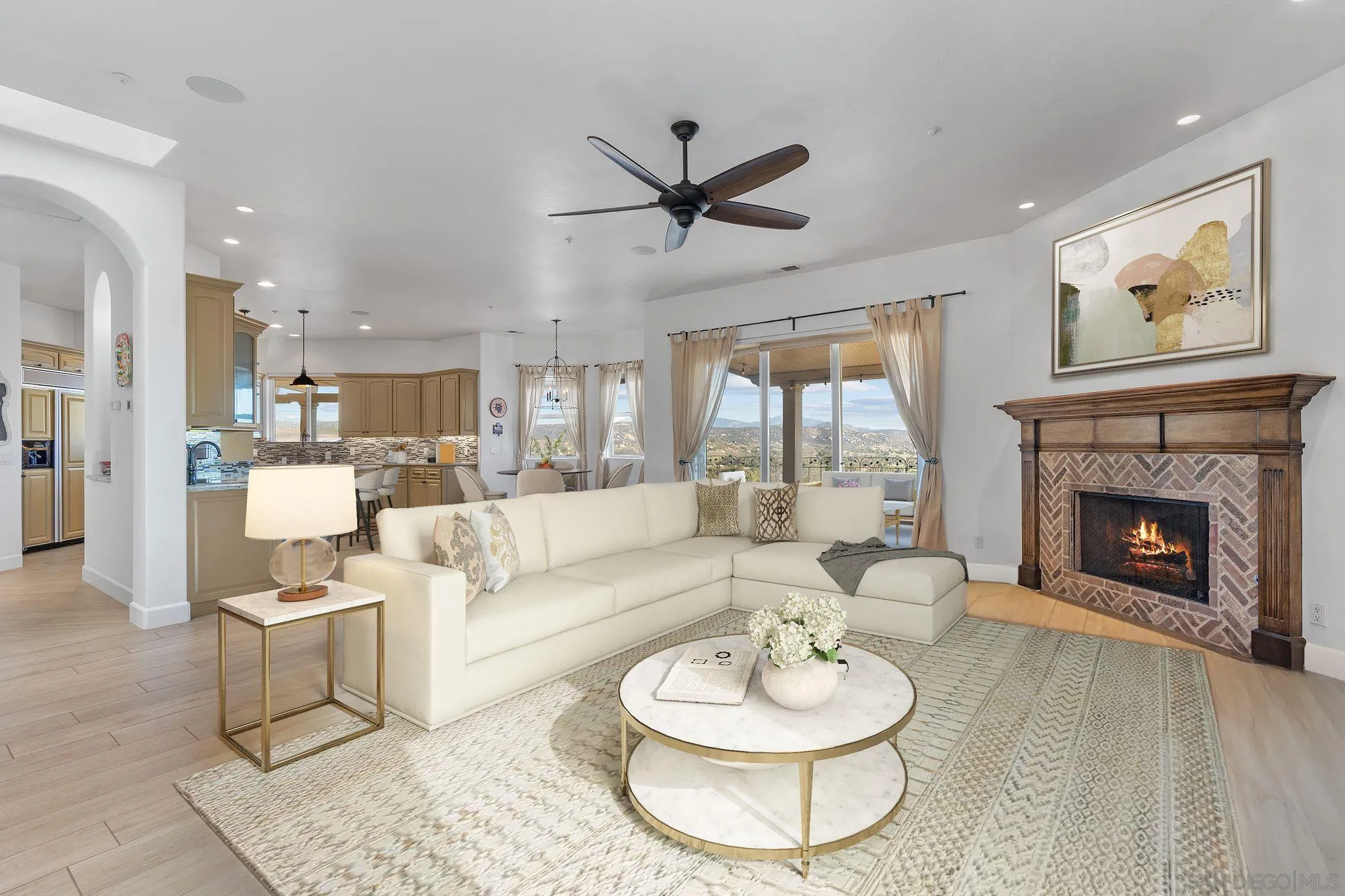 https://cdn.realtyfeed.com/cdn/127/250021200/bbfb6a093568c9f35628fb3e6b0f76be.webp