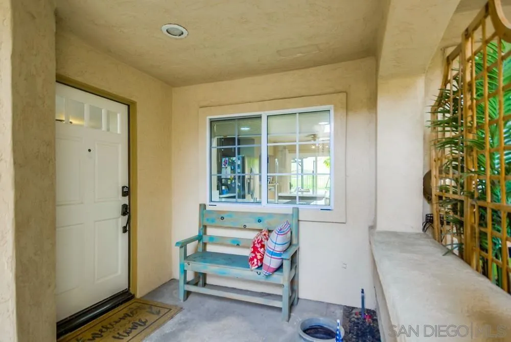 Photo #2: 250021252 Listing 