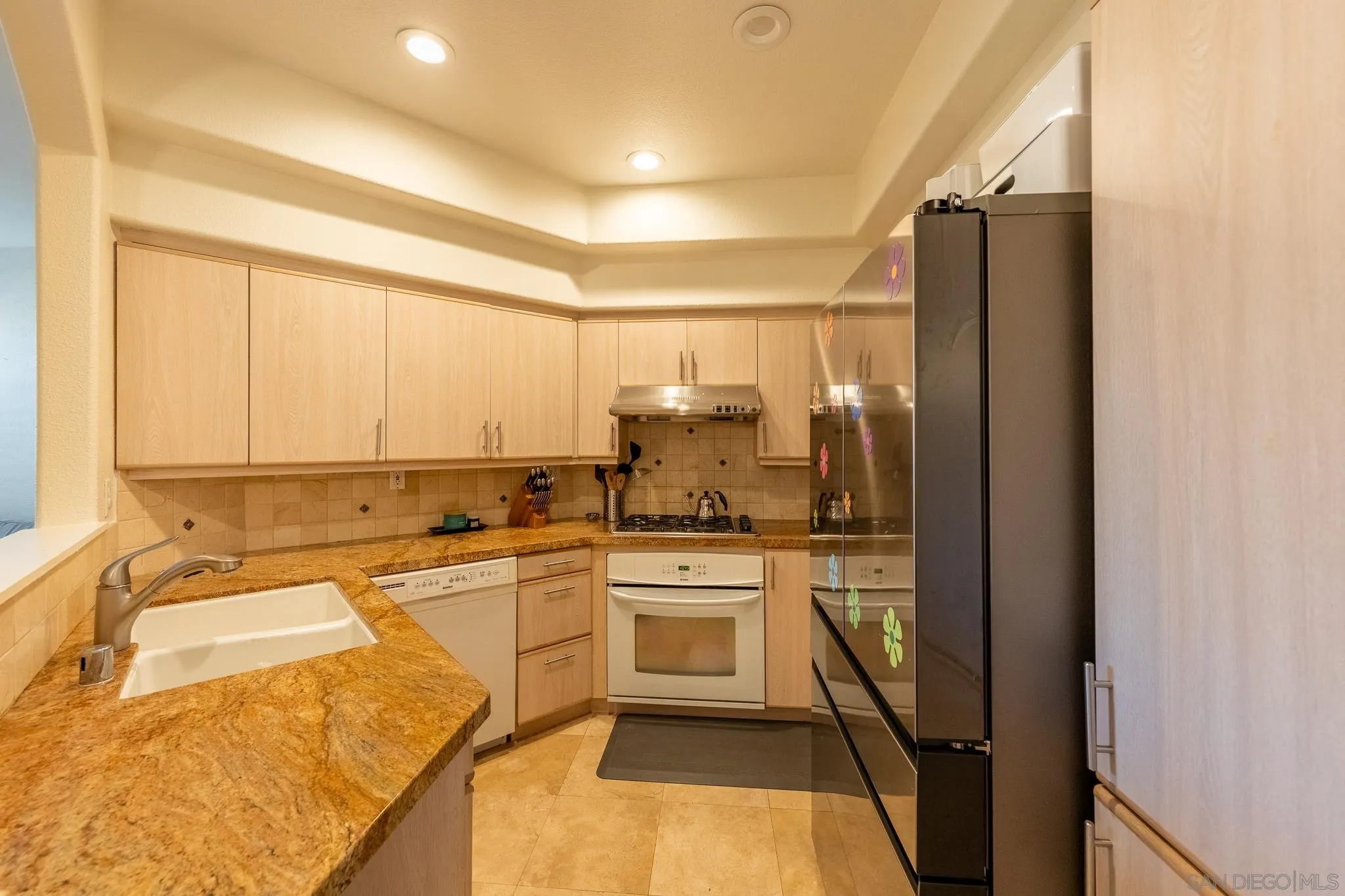 Photo #7: 250021255 Listing: Photo #7