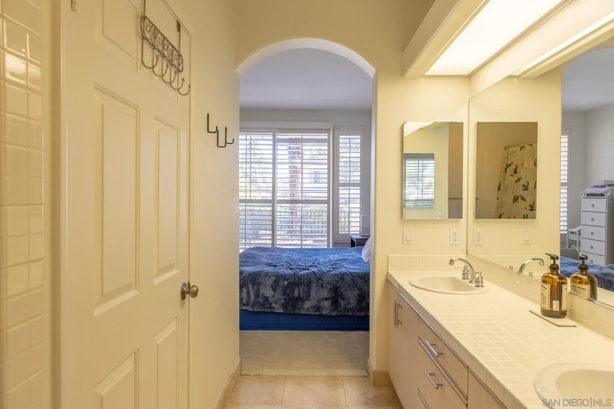 Photo #10: 250021255 Listing: Photo #10