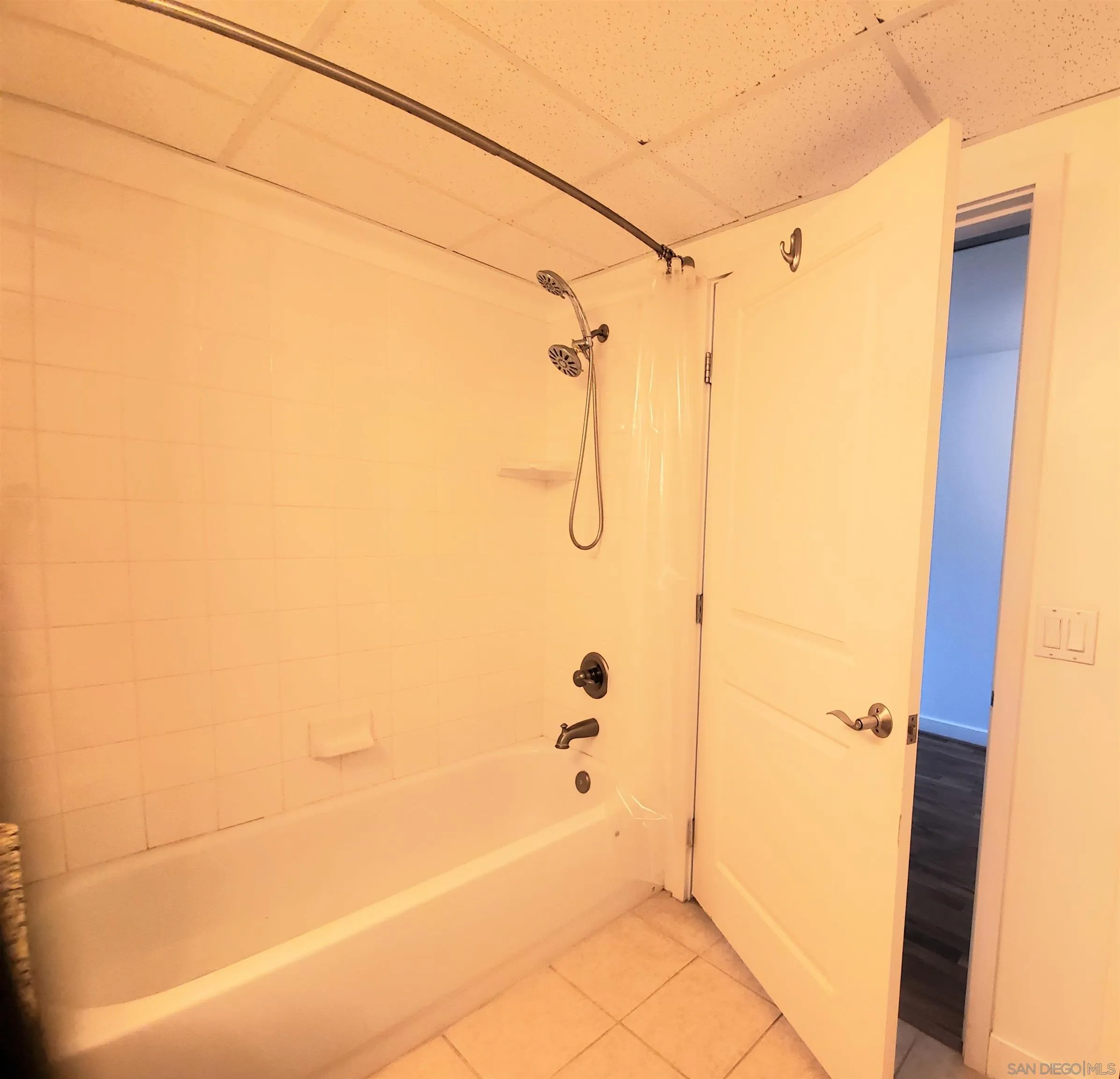 Photo #7: 250021265 Listing: Photo #7