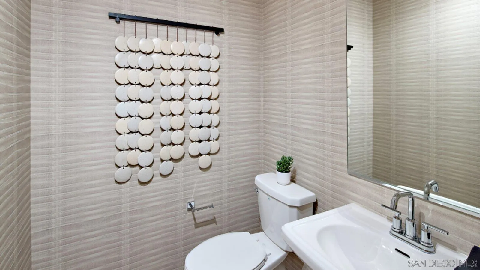 Photo #11: 250021293 Listing: Photo #11
