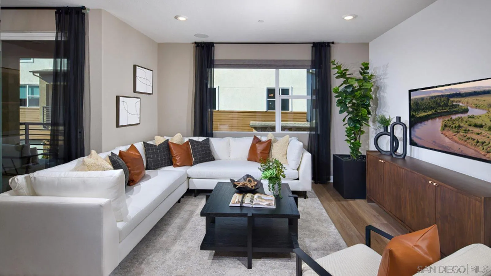 Photo #3: 250021293 Listing 