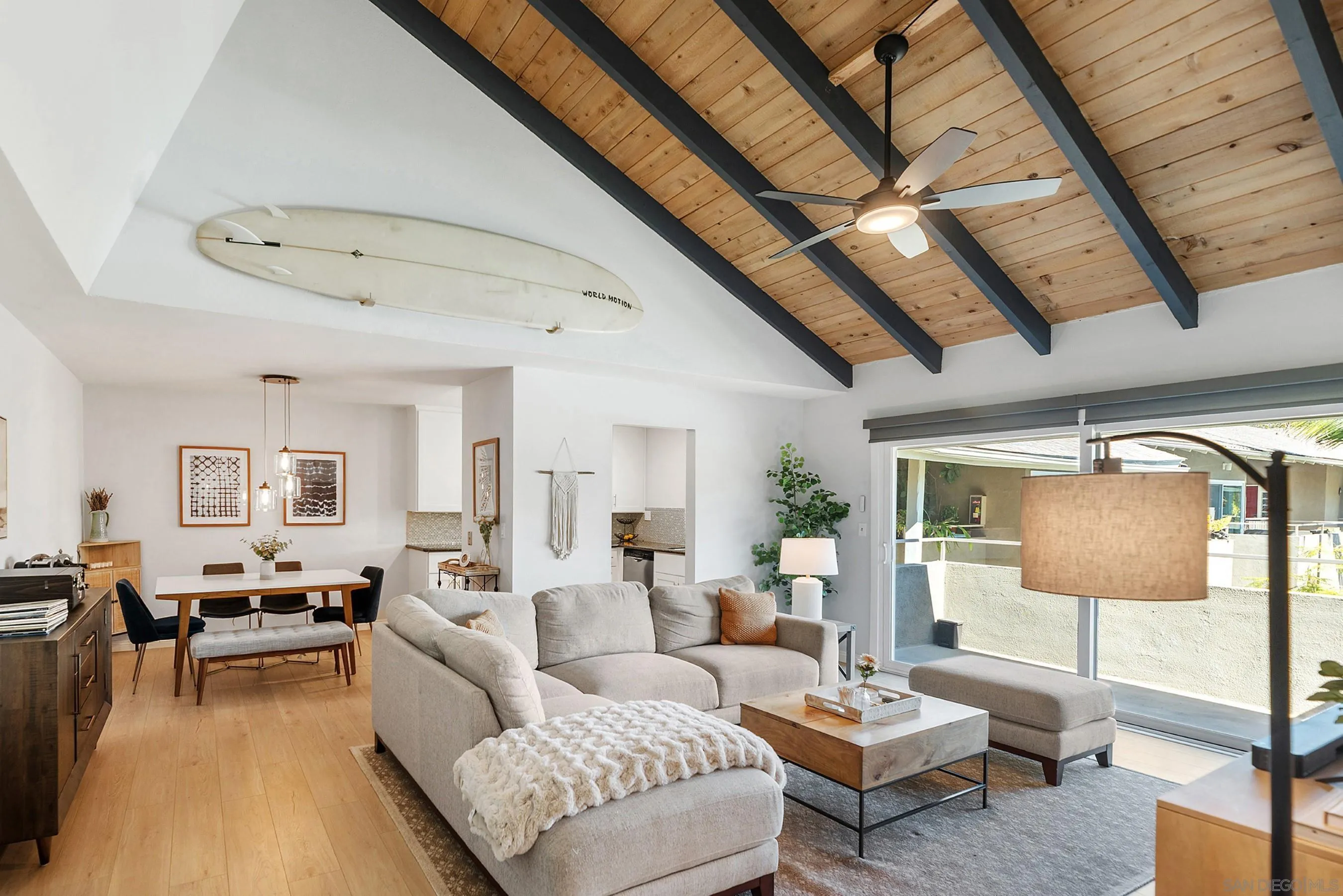 More Details about MLS # 250021310 : 2517 NAVARRA DR UNIT 2G