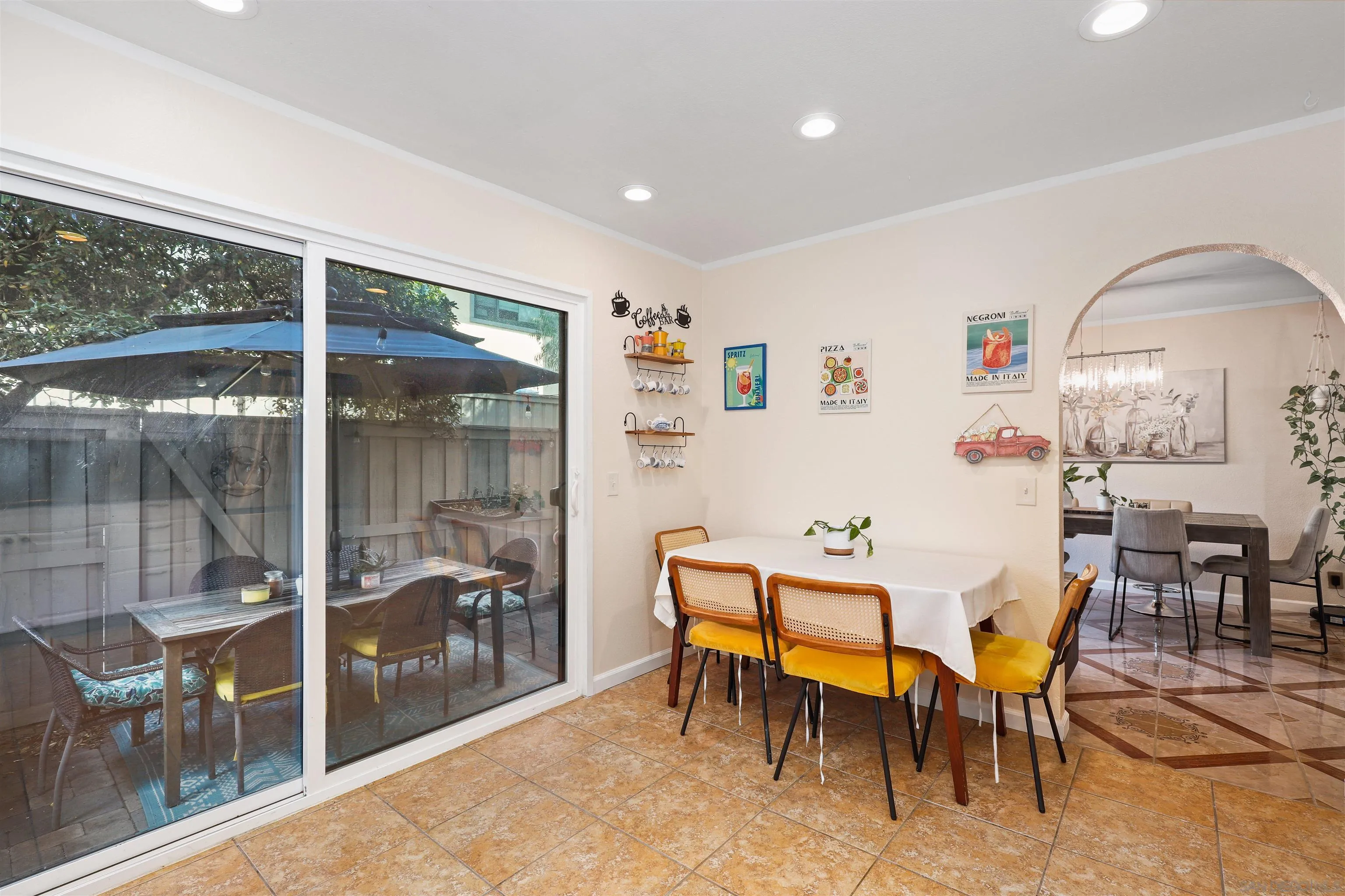 Photo #5: 250021357 Listing 