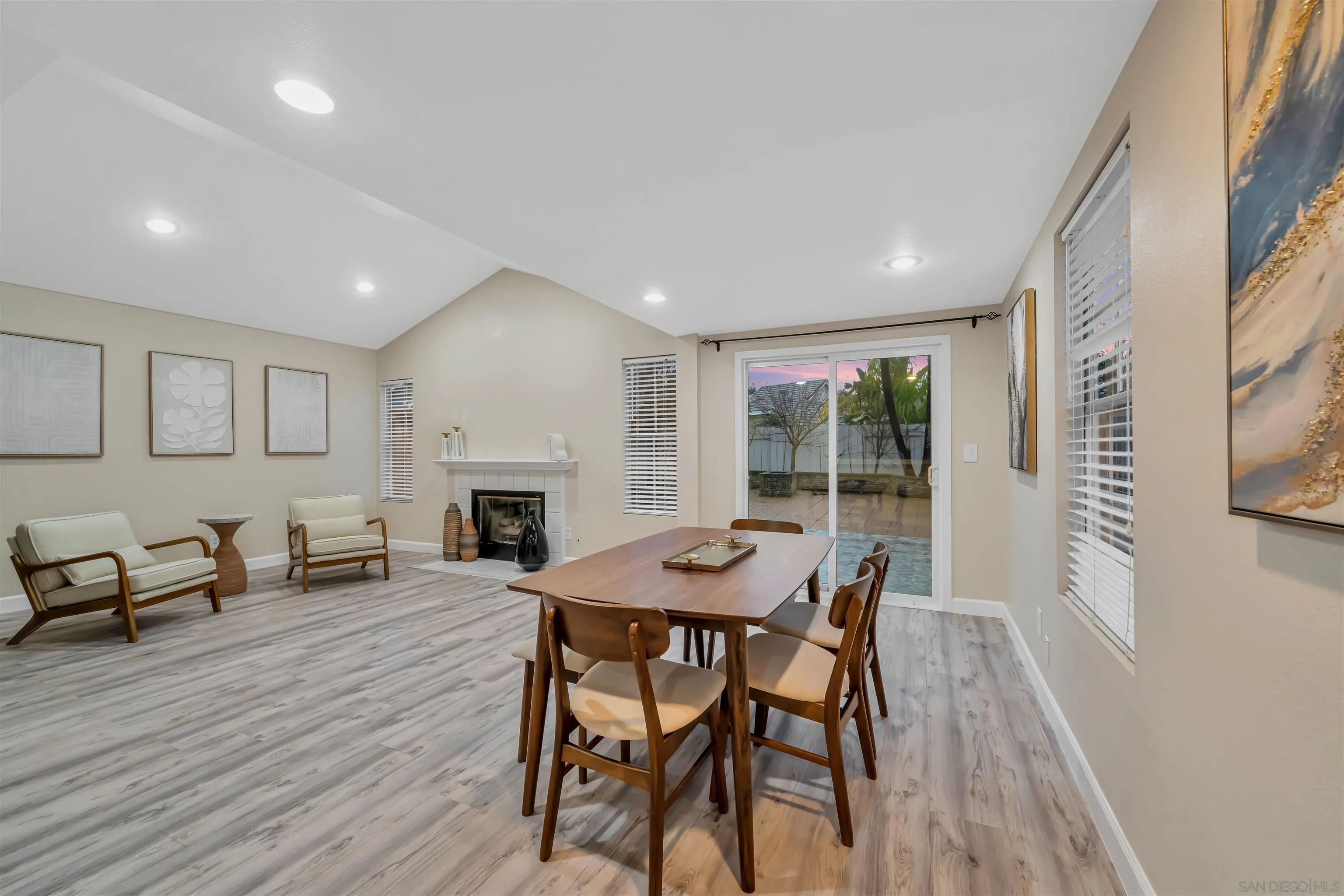 https://cdn.realtyfeed.com/cdn/127/250021393/64867adb2de430433e674ac11fdbfe73.webp