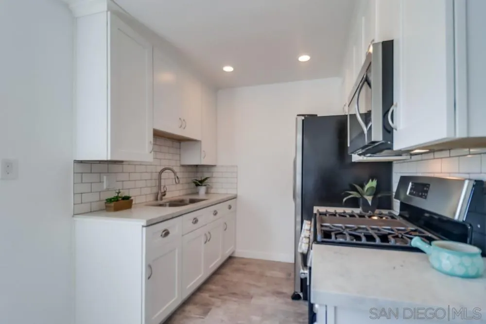 https://cdn.realtyfeed.com/cdn/127/250021407/5a8e4bbf6cb7a11709463731f23718e0.webp