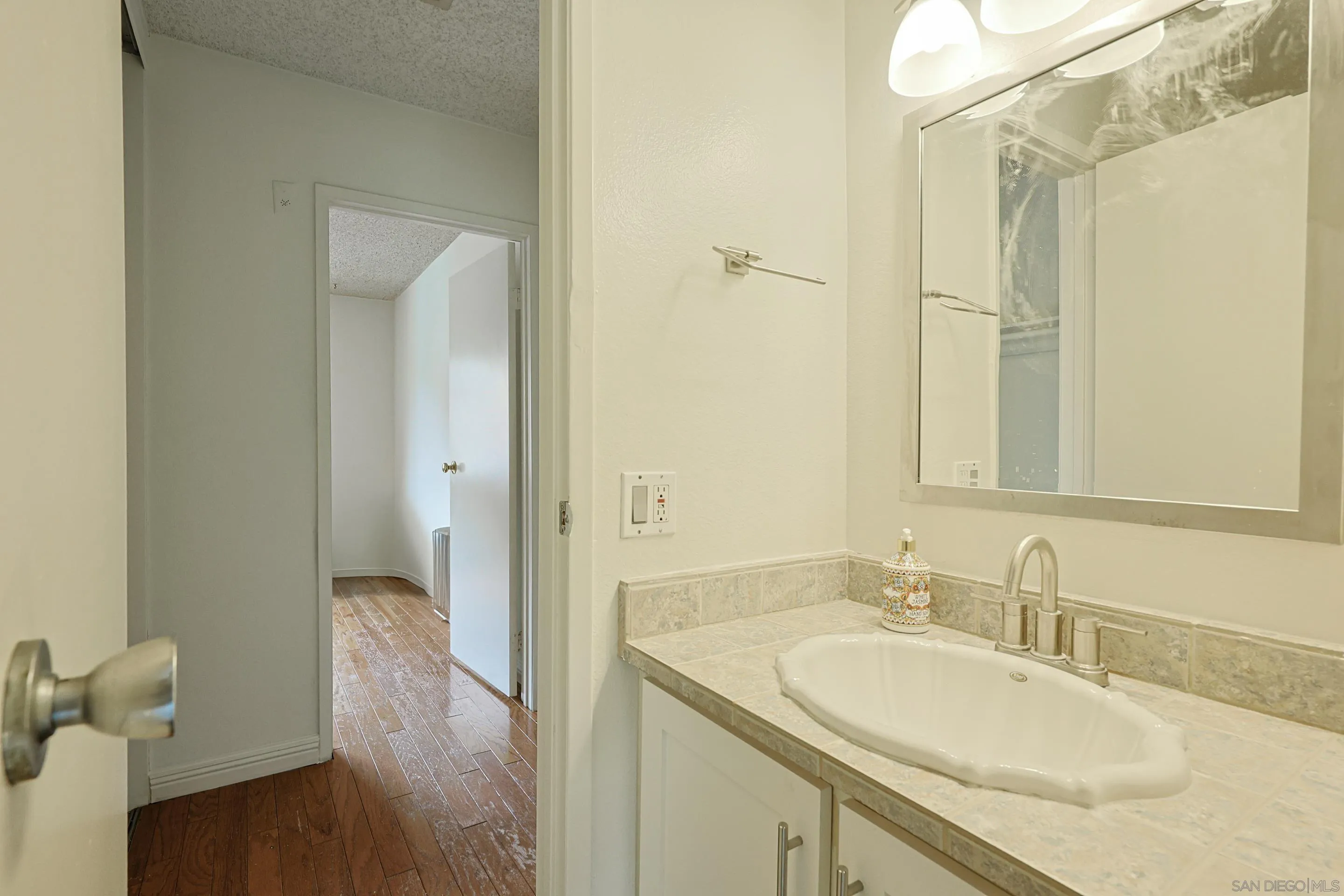 Photo #16: 250021414 Listing: Photo #16