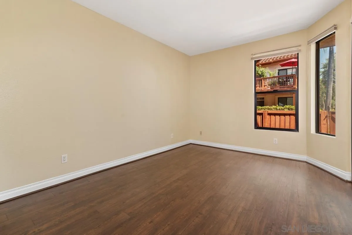 Photo #5: 250021457 Listing 