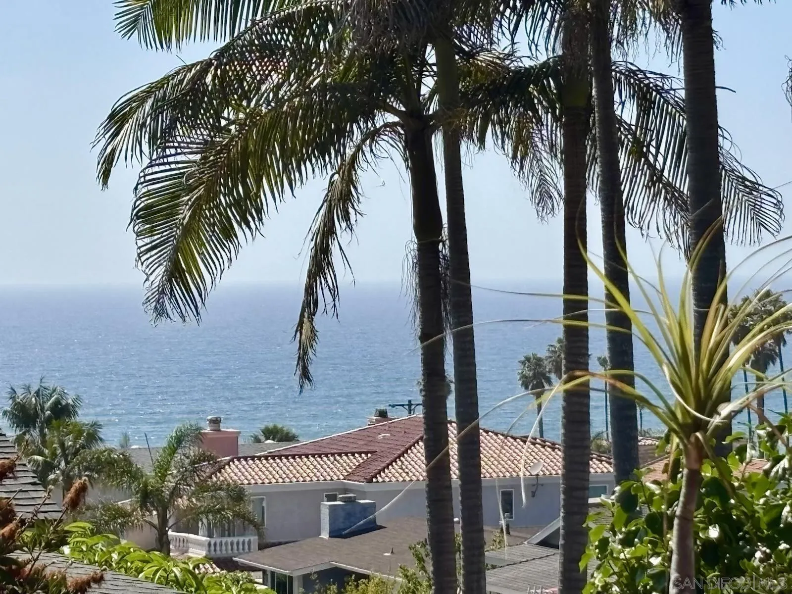 https://cdn.realtyfeed.com/cdn/127/250021512/4871cdabe97b84816b964f4e66c5955a.webp