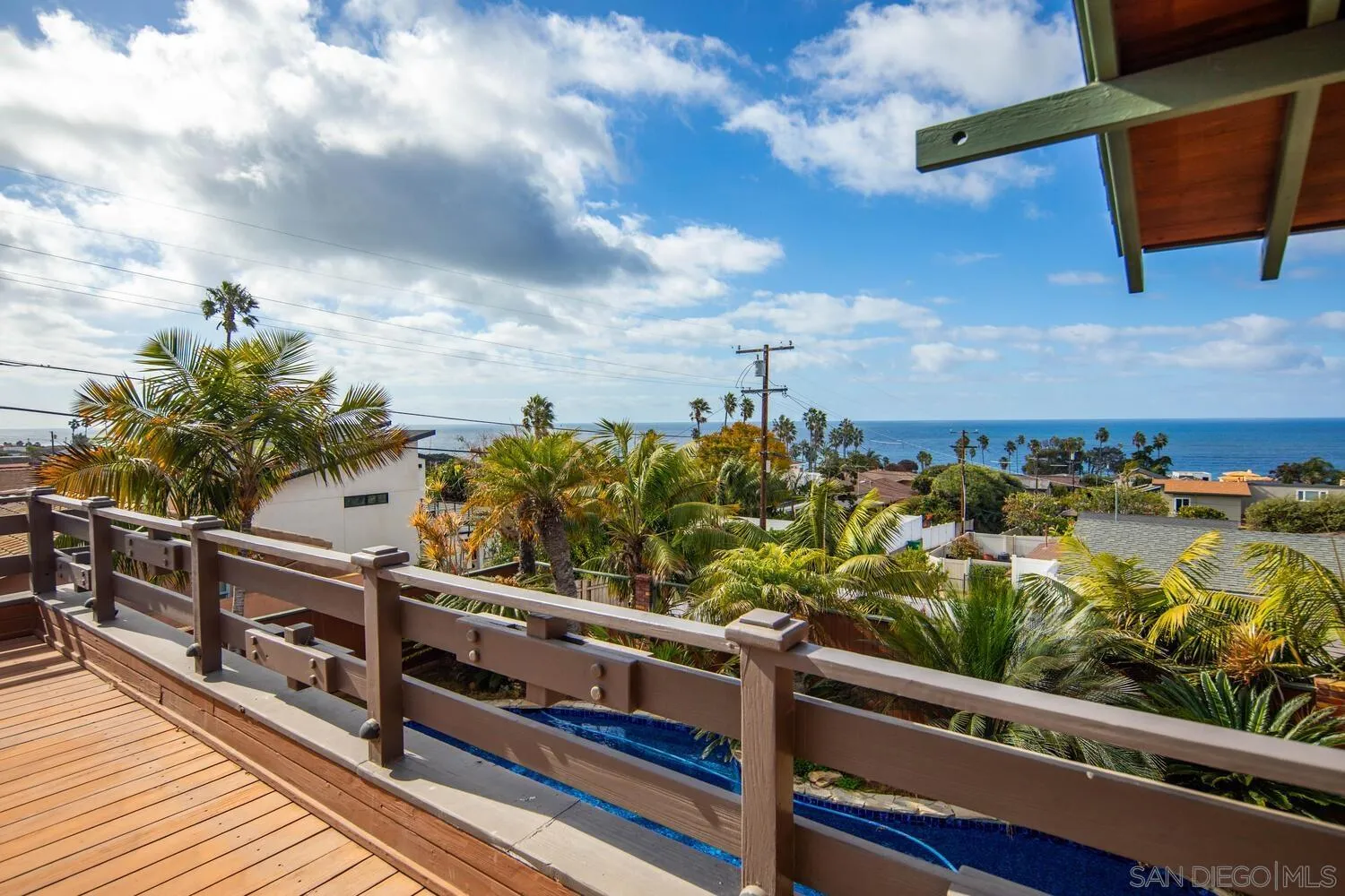 https://cdn.realtyfeed.com/cdn/127/250021512/6494575b46f437e86a7e45c513885082.webp