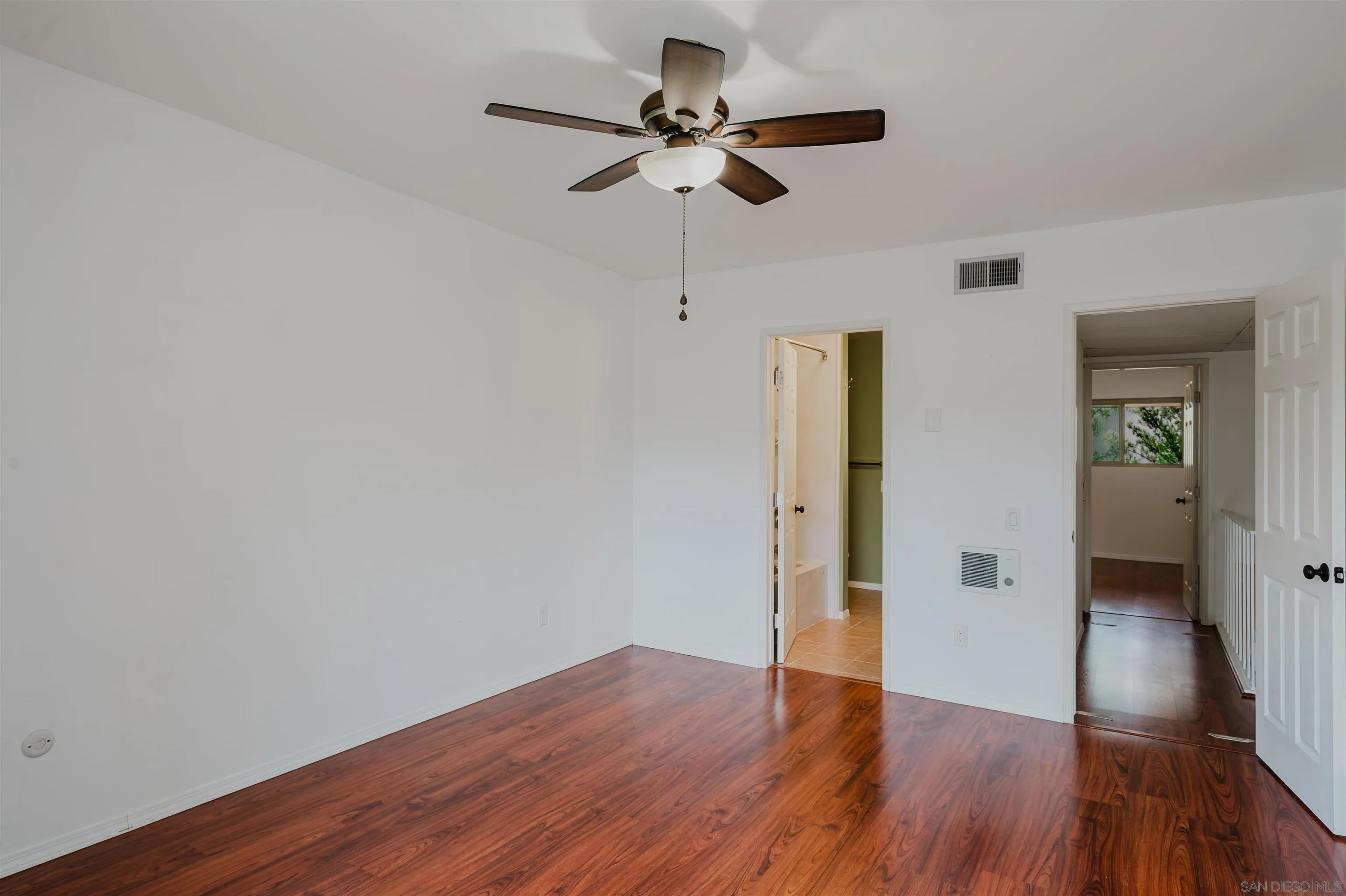 Photo #6: 250021527 Listing 
