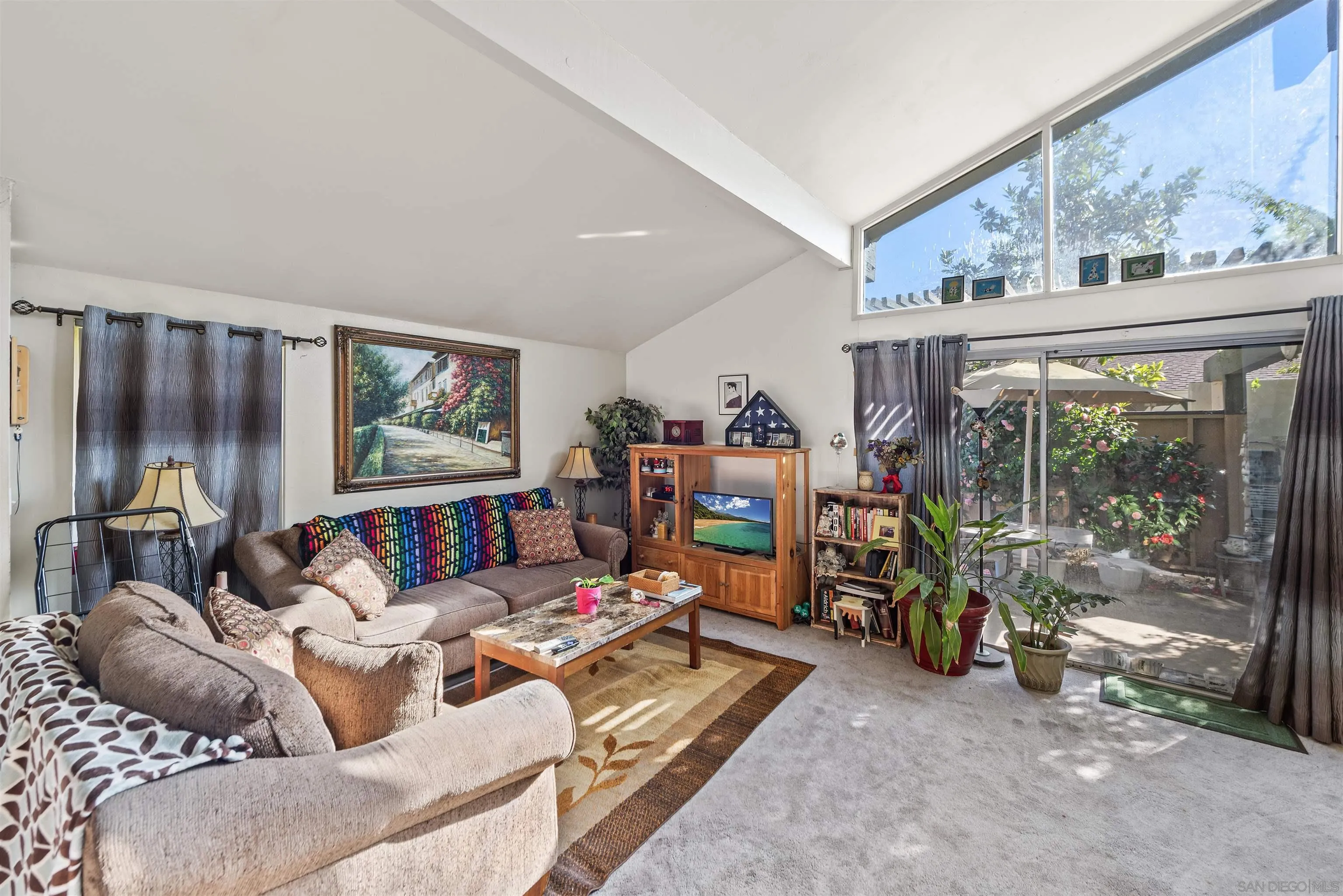 Photo #3: 250021541 Listing 