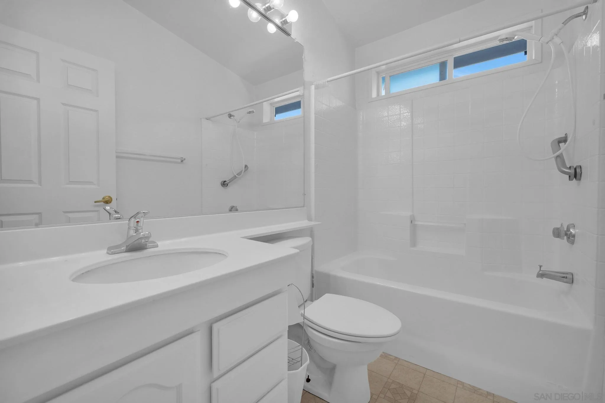 https://cdn.realtyfeed.com/cdn/127/250021569/4b6939ec44f6feae87853fc70cd4f684.webp