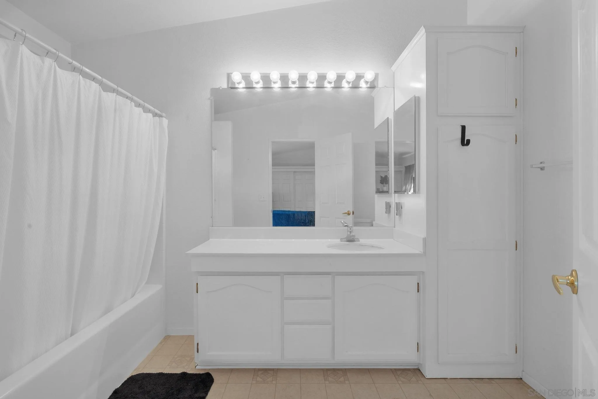 https://cdn.realtyfeed.com/cdn/127/250021569/5a5e323502a979f6d26bf1701a695164.webp