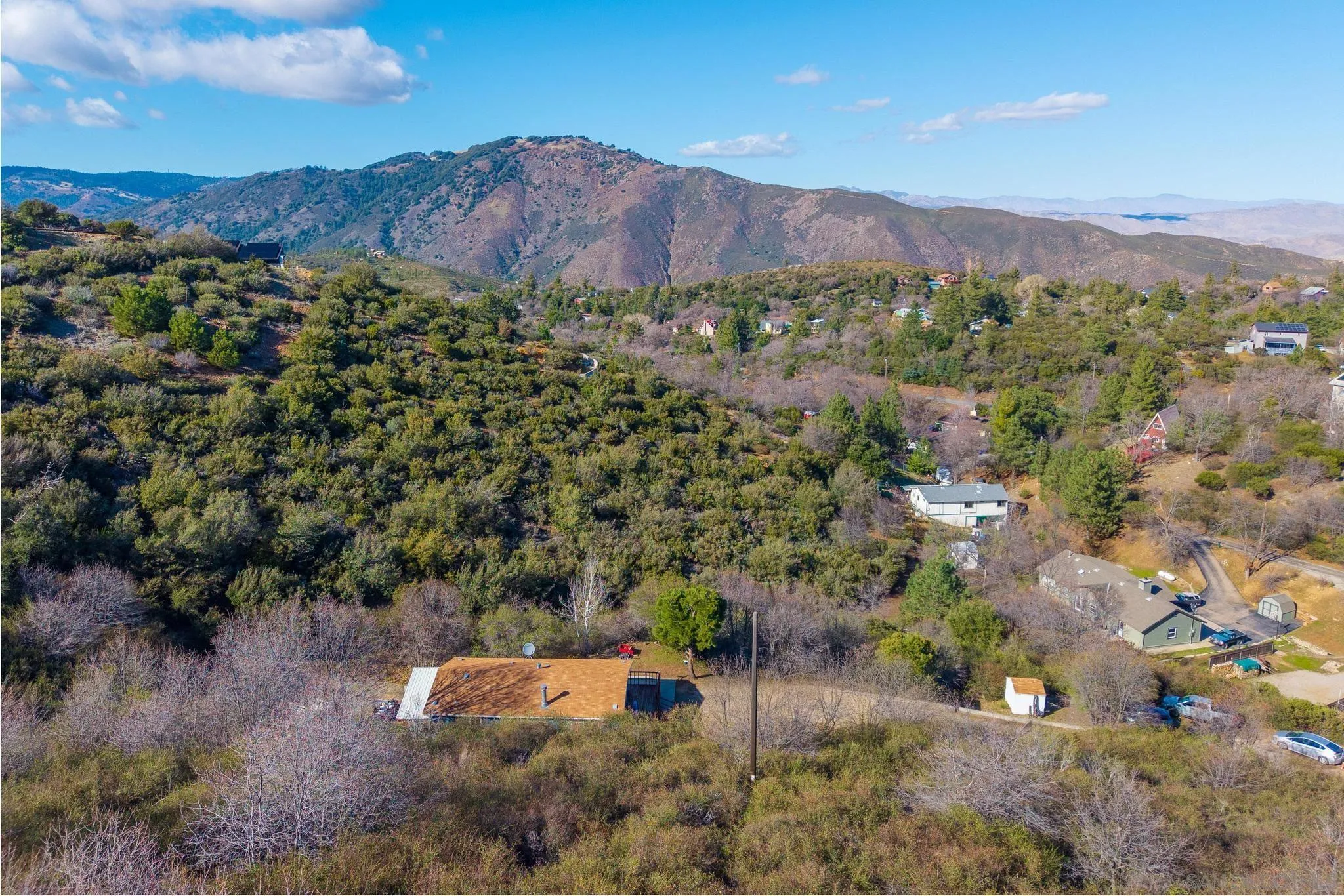 https://cdn.realtyfeed.com/cdn/127/250021569/cacd75bc49a7e34df294b015b6de8486.webp