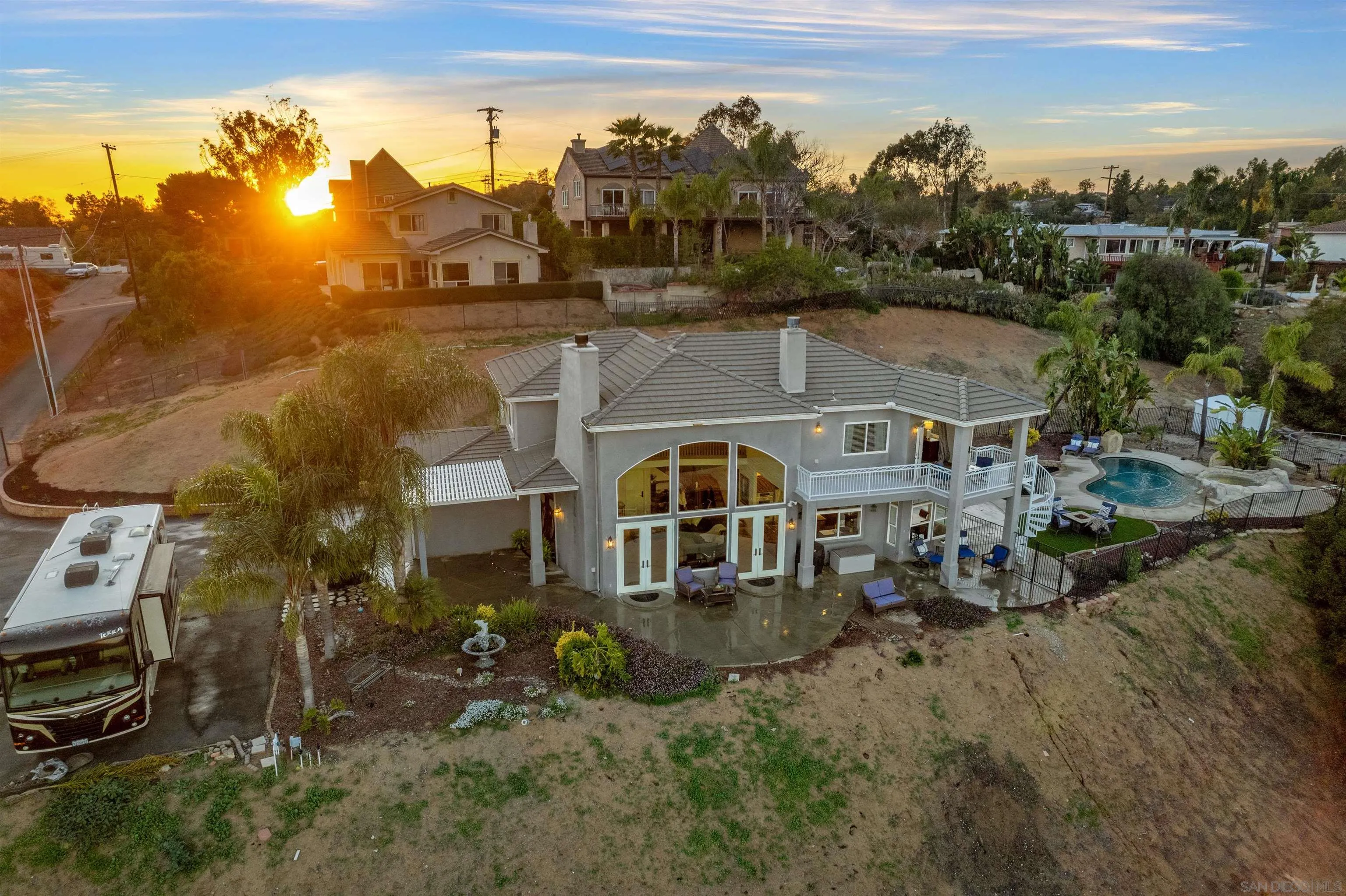https://cdn.realtyfeed.com/cdn/127/250021688/2cd1c2400d2701758415c05070c0b3f1.webp