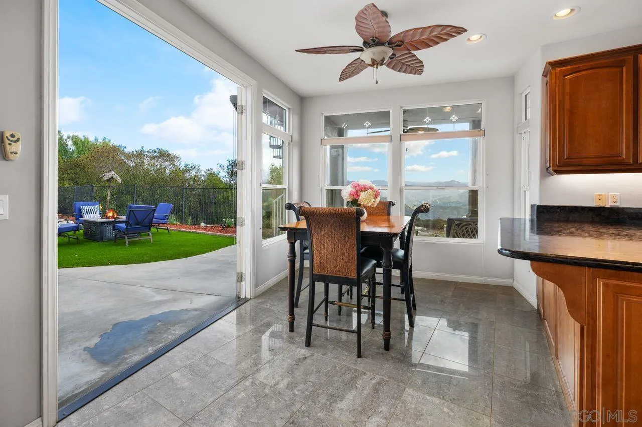 https://cdn.realtyfeed.com/cdn/127/250021688/a20994765ecd3d0360c60e566fec2a78.webp