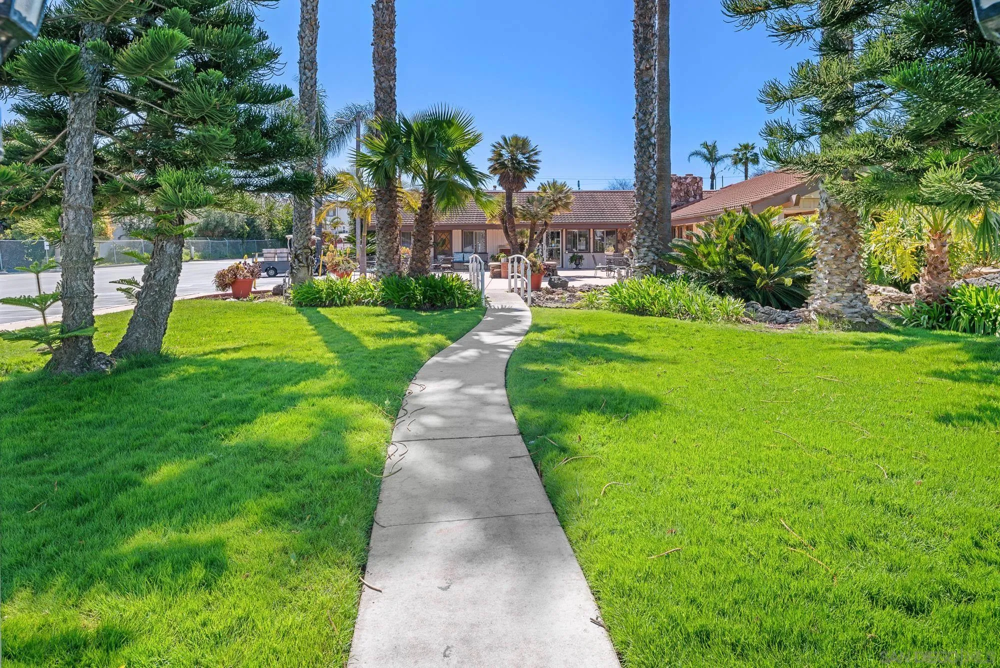 https://cdn.realtyfeed.com/cdn/127/250021698/d6b622bfa6efca27a7229ccc72b217b5.webp