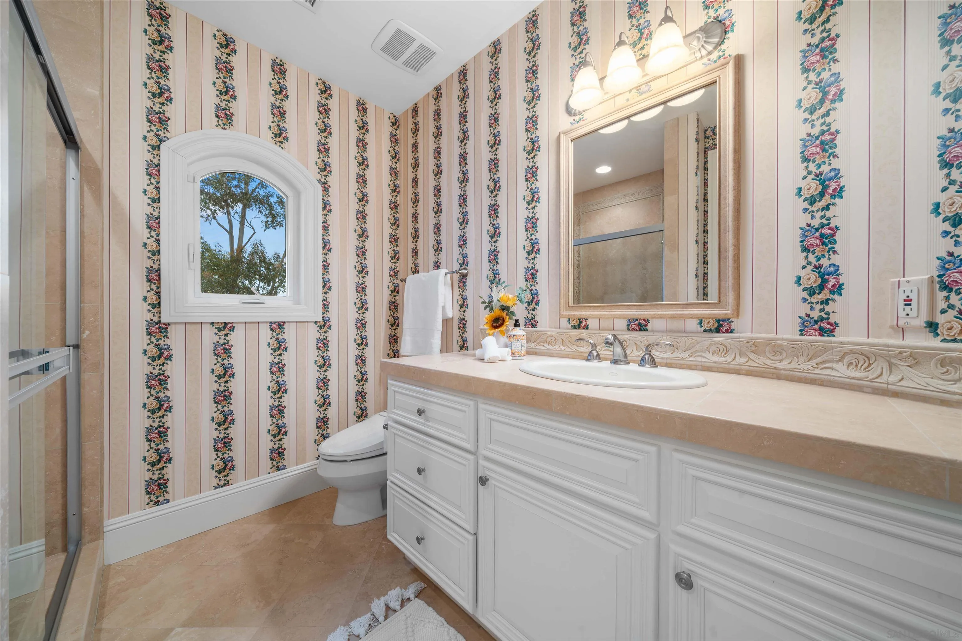 https://cdn.realtyfeed.com/cdn/127/250021711/3d06062f5766de0251ba265a0505a082.webp