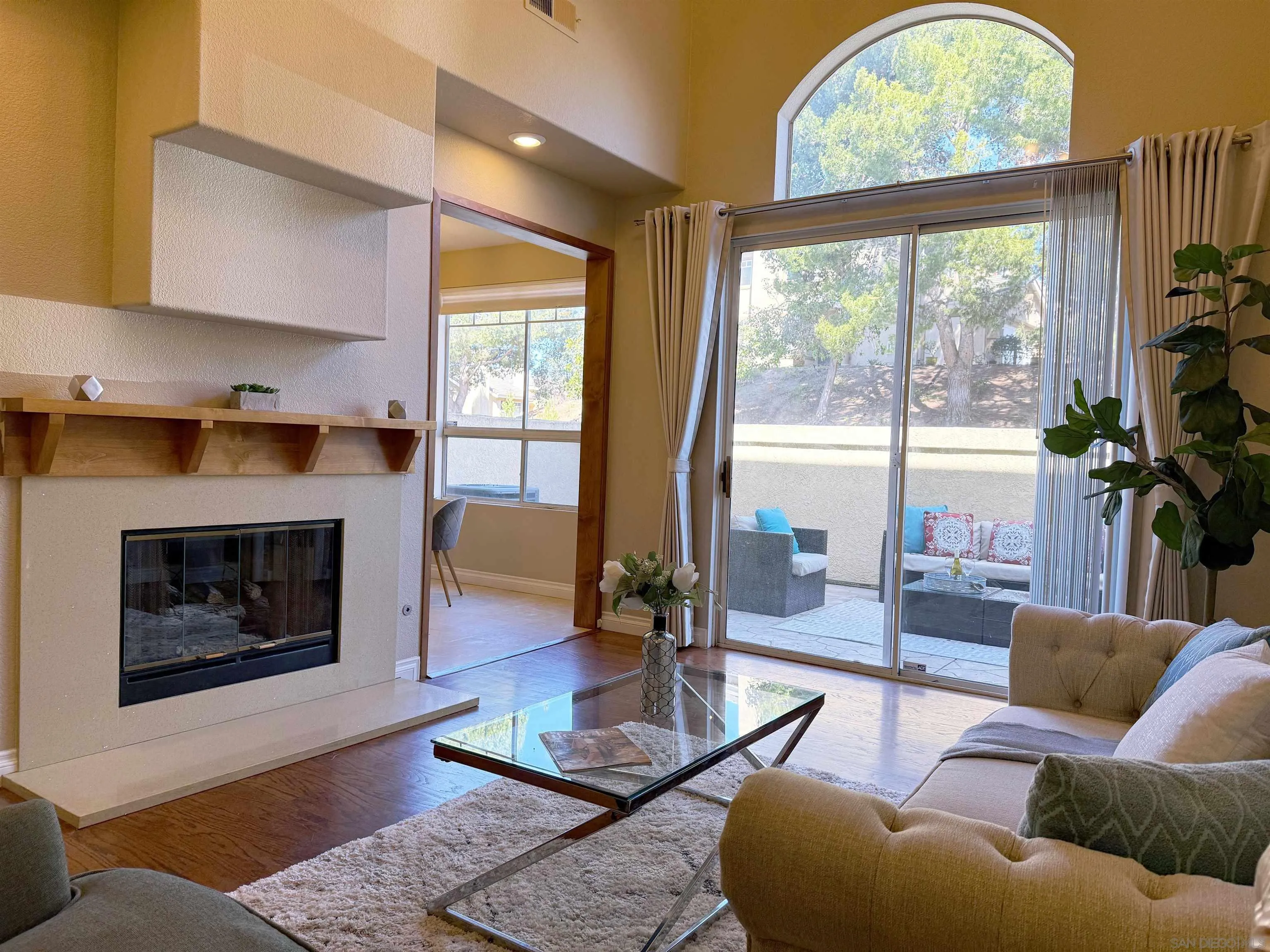 Photo #3: 250021781 Listing 