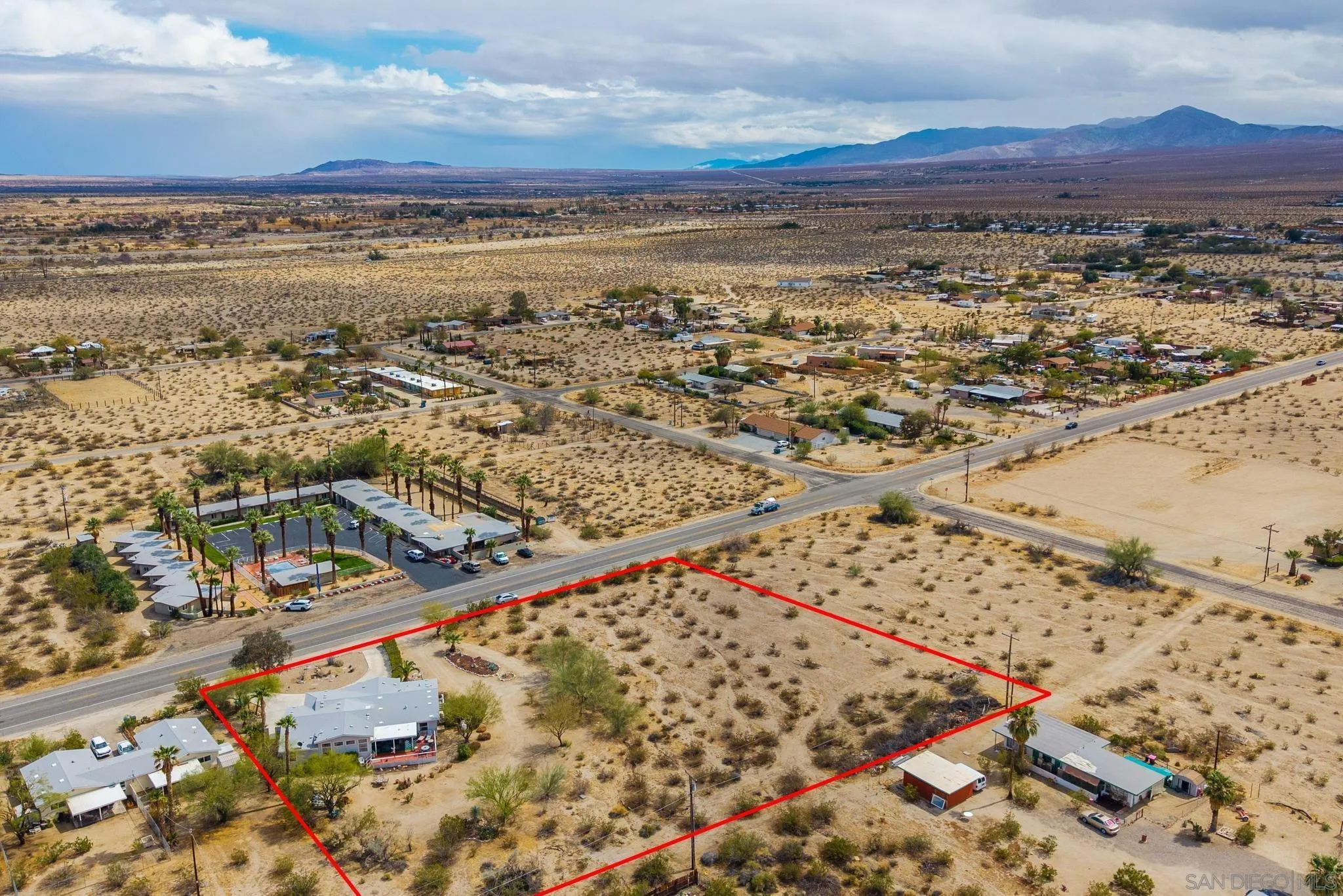 https://cdn.realtyfeed.com/cdn/127/250021784/4c25de92bc65d380b713058a73335b58.webp