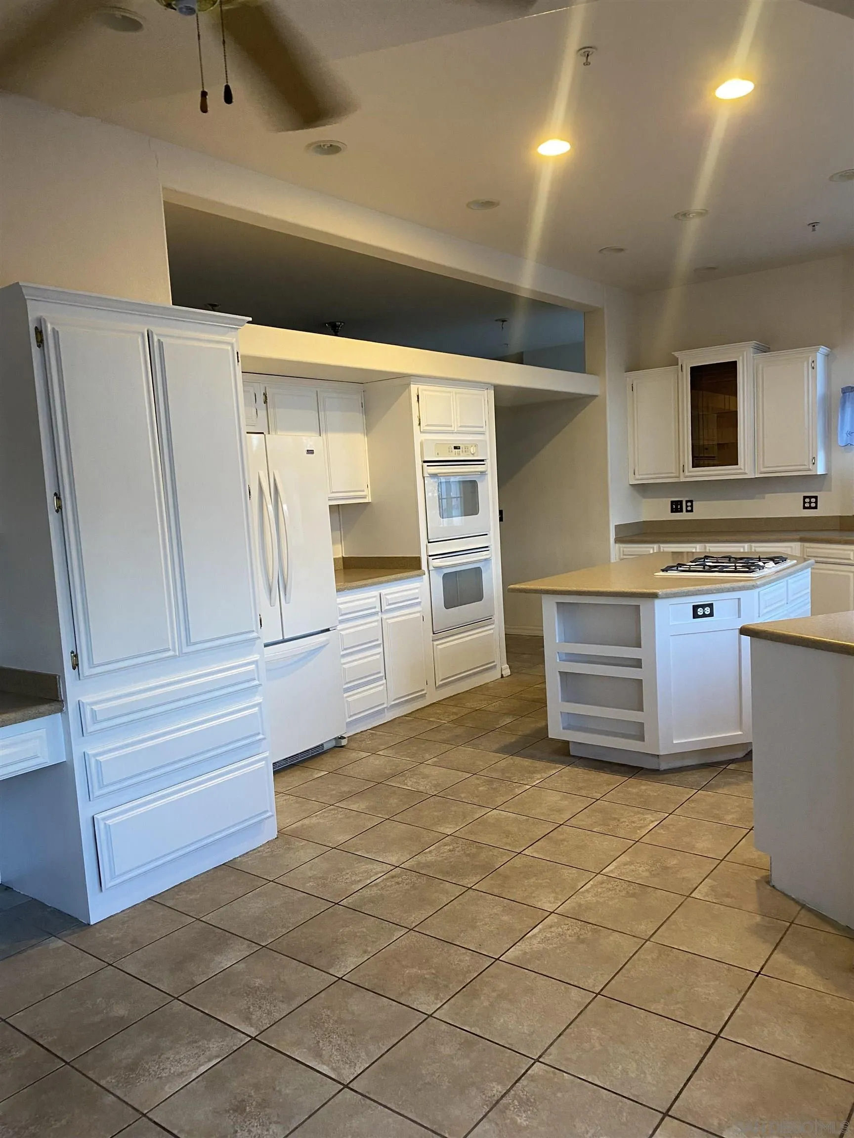https://cdn.realtyfeed.com/cdn/127/250021784/be7c856e4c3e9aa34b3eed858d3c1094.webp