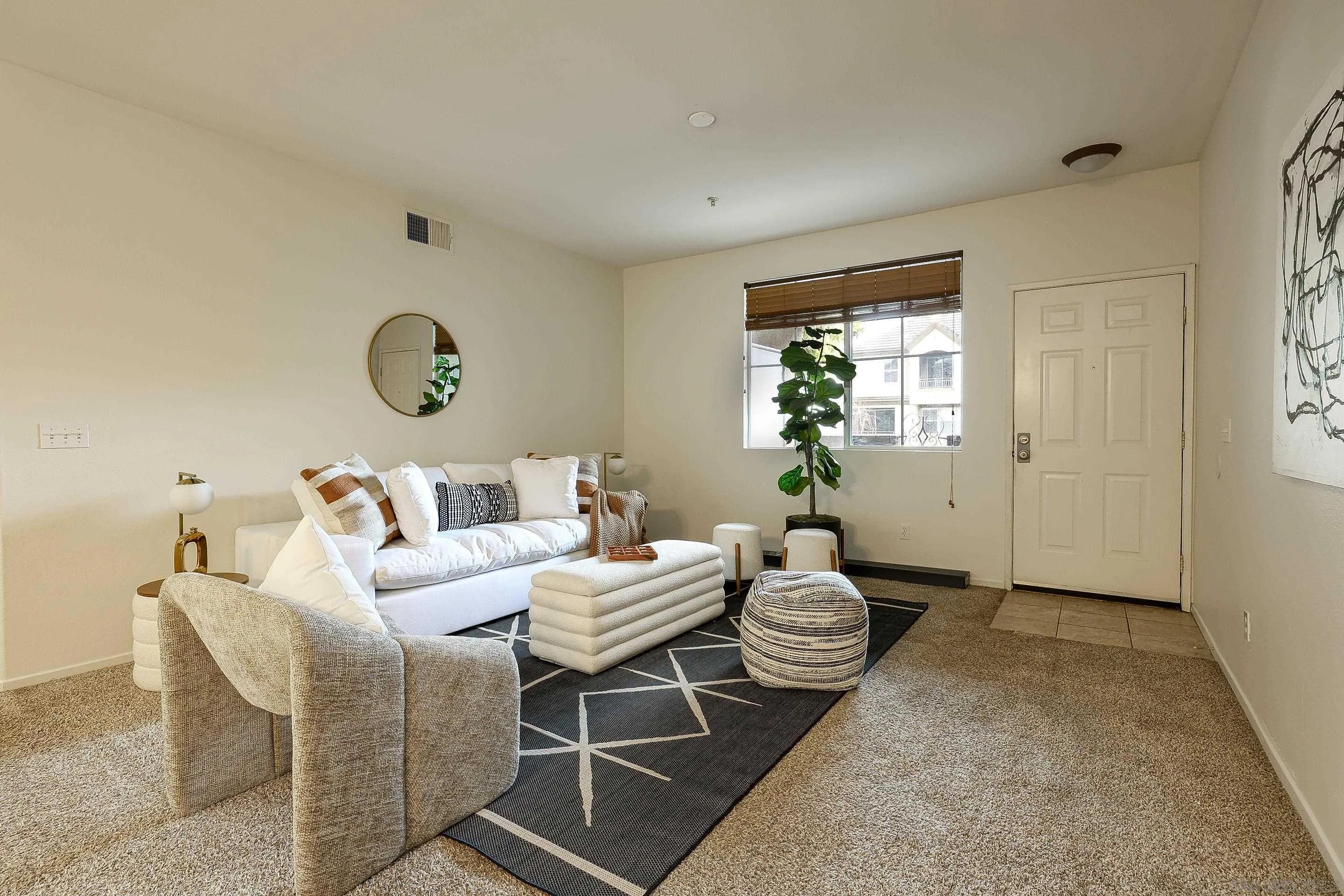 Photo #4: 250021809 Listing 