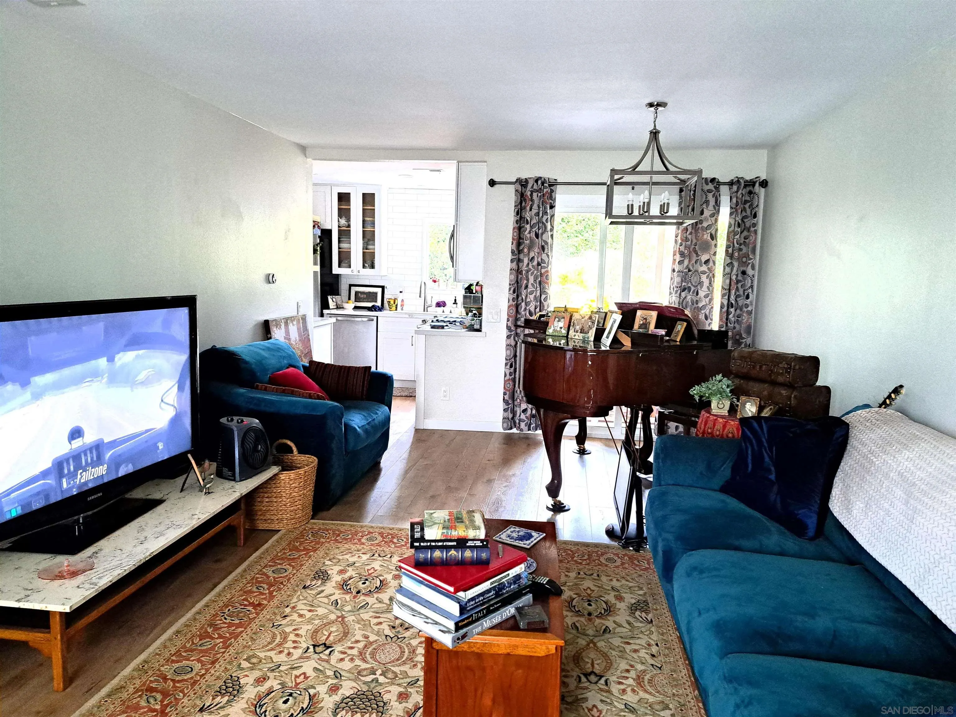 Photo #2: 250021822 Listing 