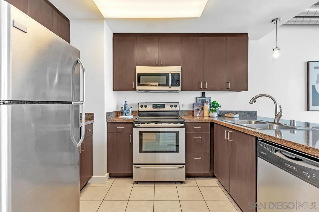 Photo #2: 250021841 Listing 