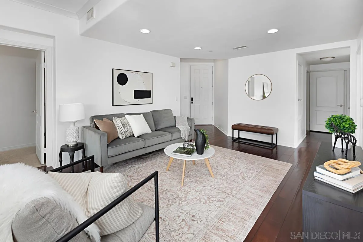 Photo #4: 250021843 Listing 