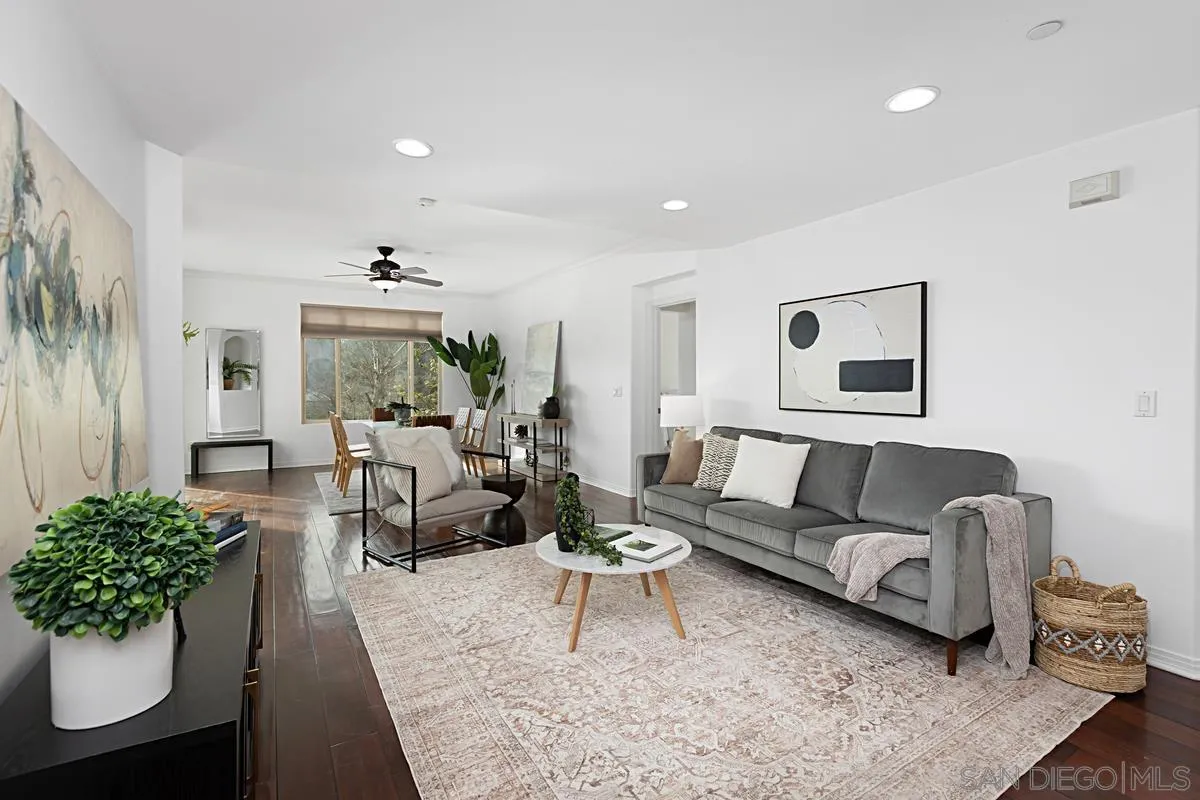 Photo #3: 250021843 Listing 