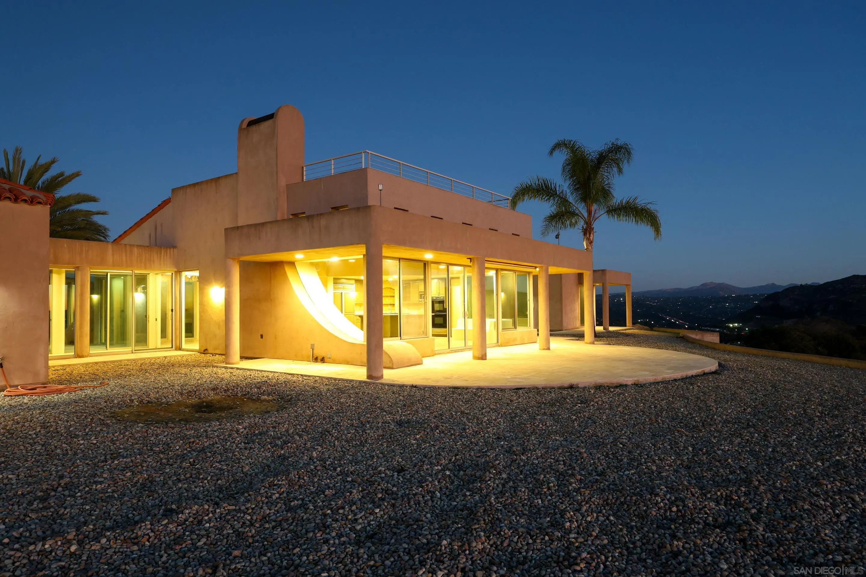 https://cdn.realtyfeed.com/cdn/127/250021848/caa3953c38ba4caaef0007e02a983113.webp