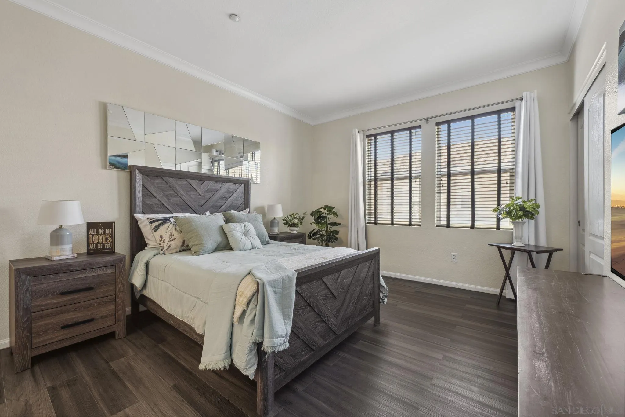 https://cdn.realtyfeed.com/cdn/127/250021869/cc118031e4173e987088b6491652ed93.webp