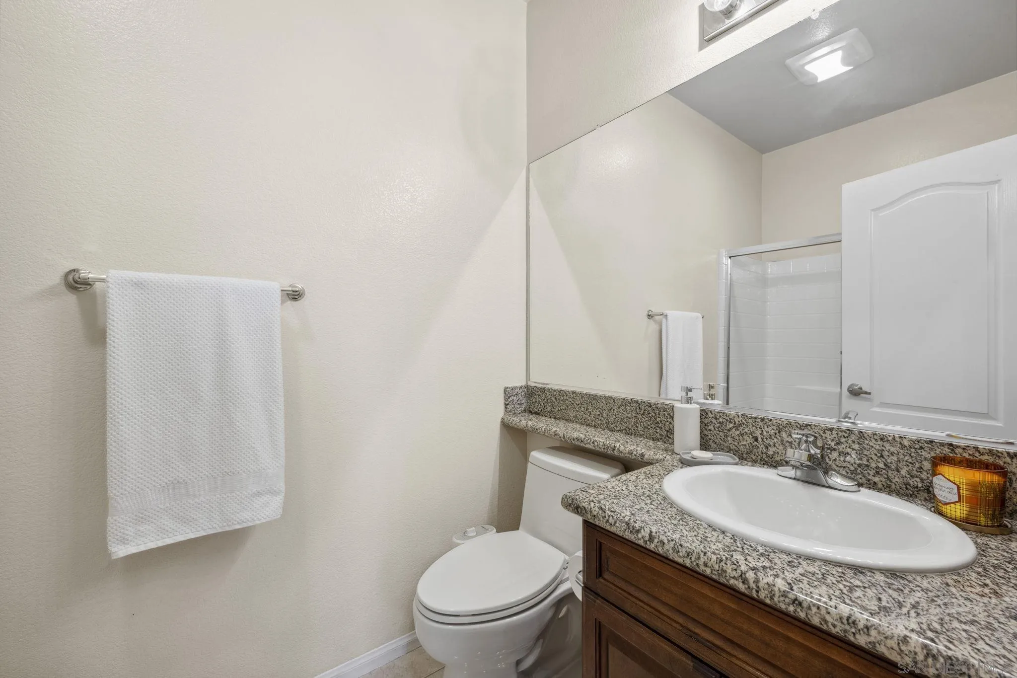 https://cdn.realtyfeed.com/cdn/127/250021869/d507767d503e5591b77046e3285c8744.webp