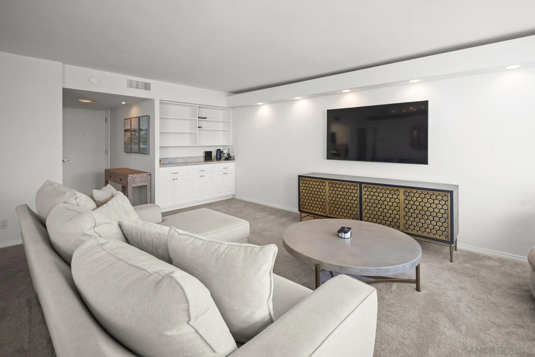 https://cdn.realtyfeed.com/cdn/127/250021883/61cd7aa0f1e8d773206912c8ead4158b.webp