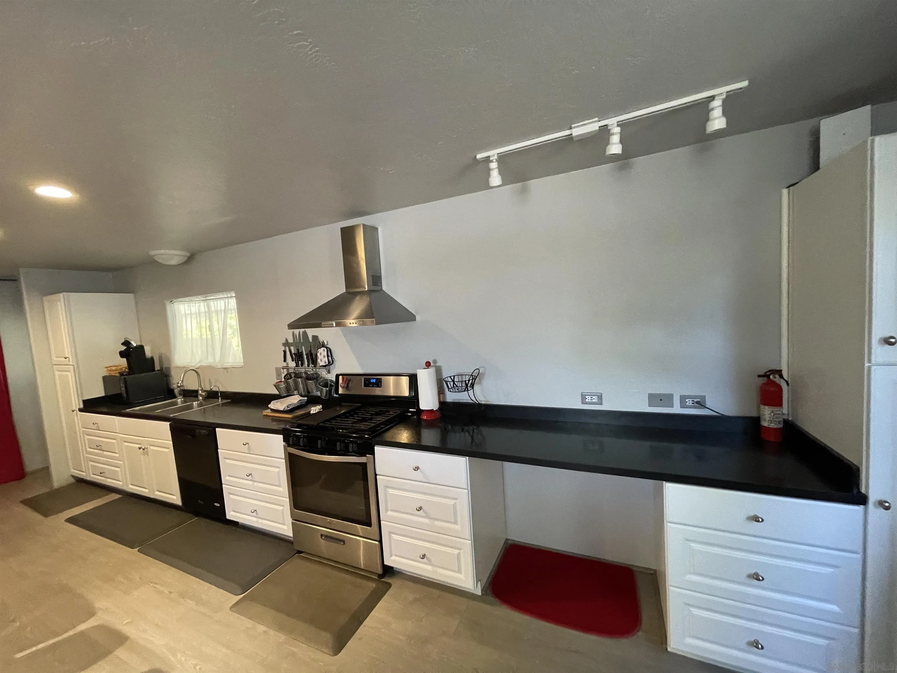https://cdn.realtyfeed.com/cdn/127/250021885/4367602ba7e1dafad08ca81759cc6166.webp