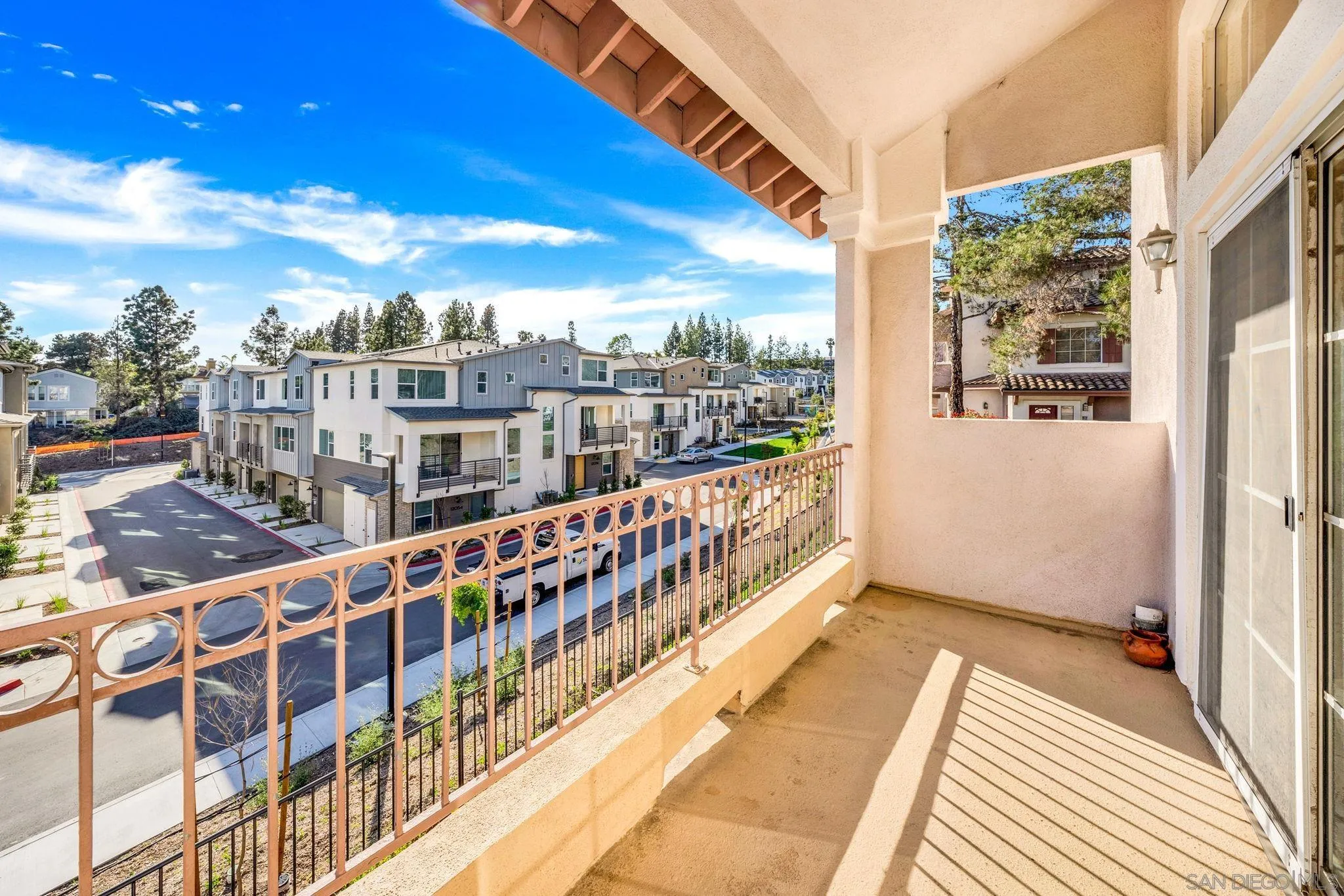 https://cdn.realtyfeed.com/cdn/127/250021897/4ac74ce785ad66f63310dcbf291c9b00.webp