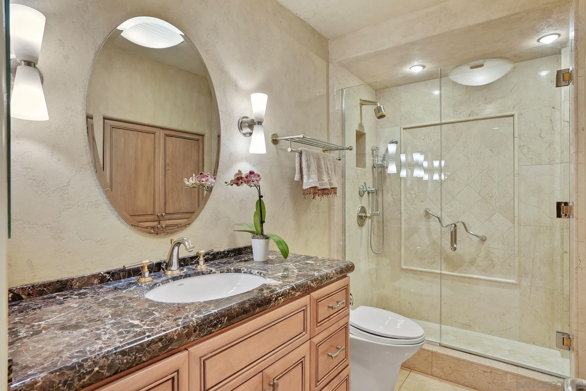 Photo #24: 250021930 Listing: Photo #24