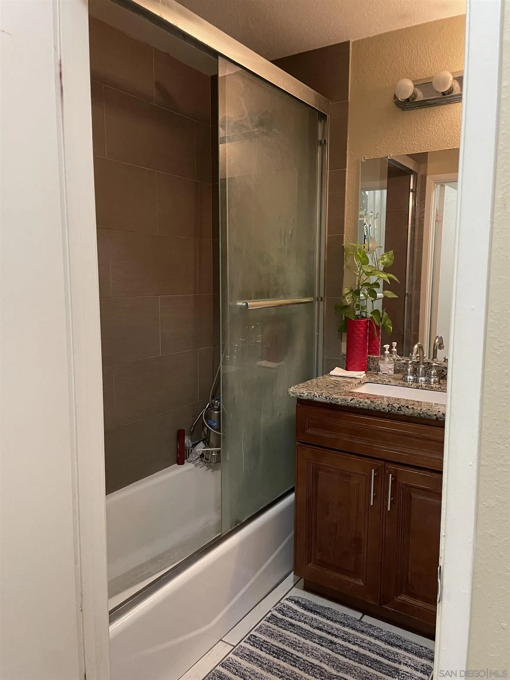 Photo #7: 250021944 Listing: Photo #7