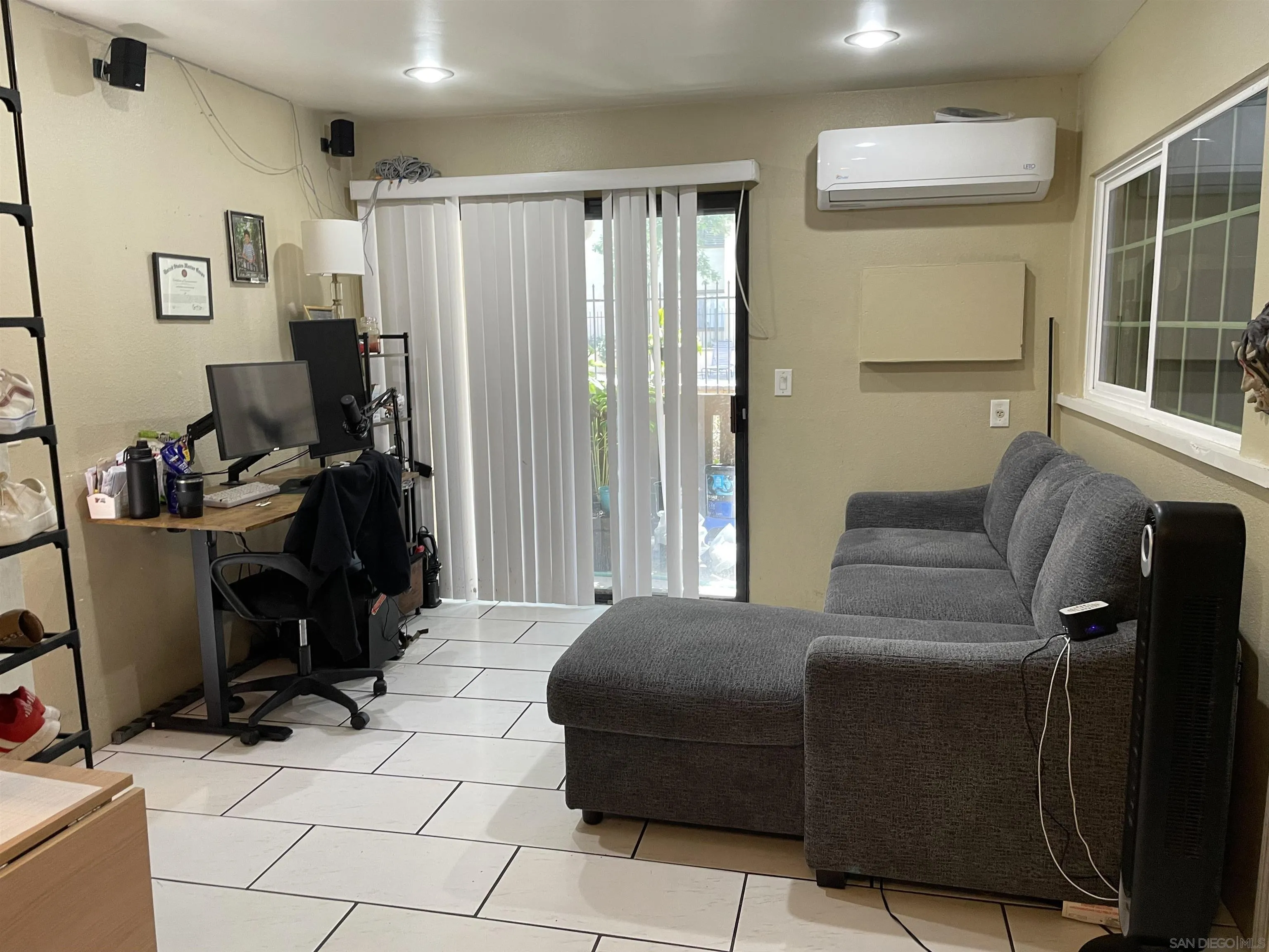 Photo #3: 250021944 Listing 