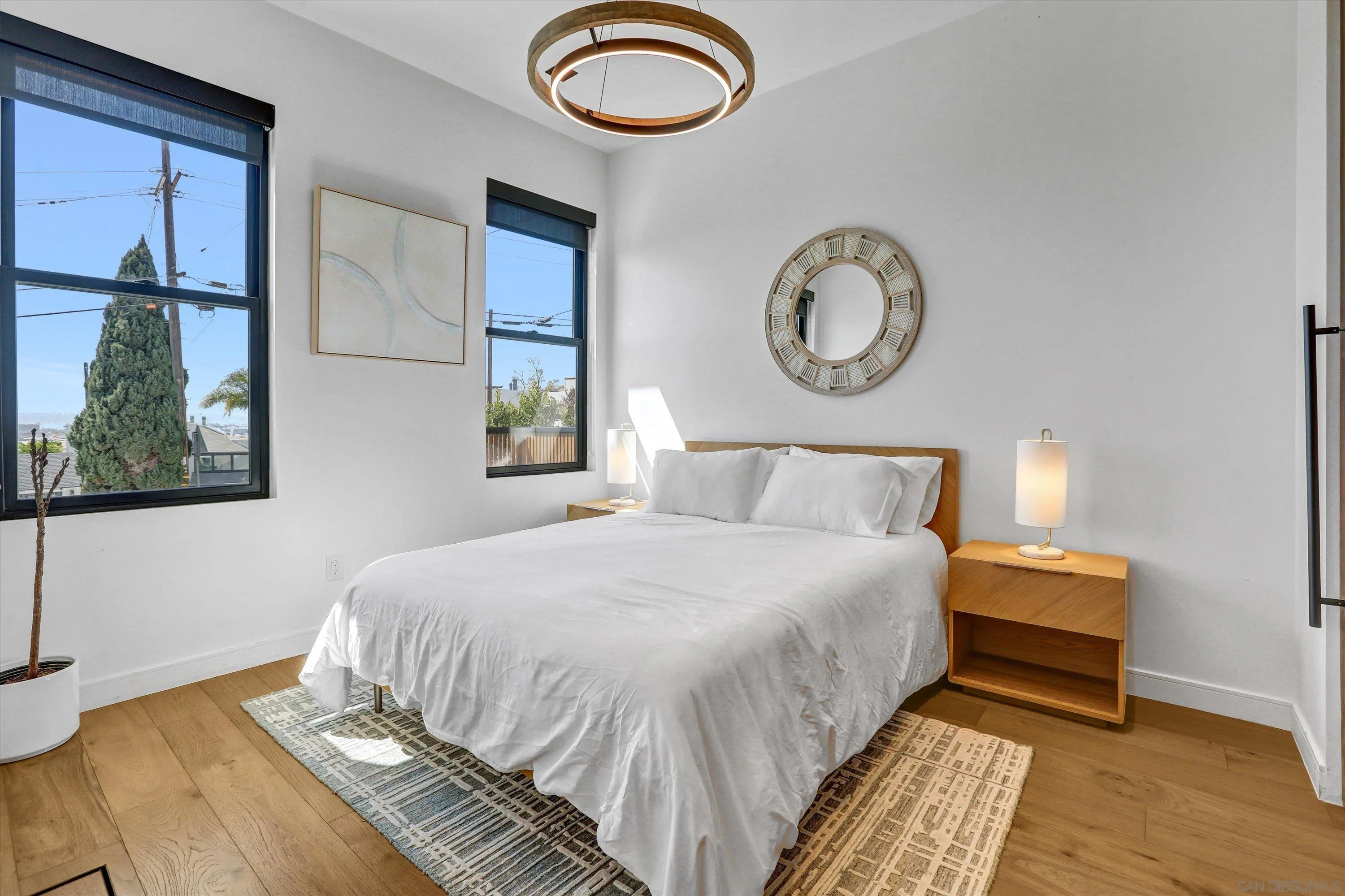 https://cdn.realtyfeed.com/cdn/127/250022021/2bcd35139d5a453f0eb846b6eef339ab.webp