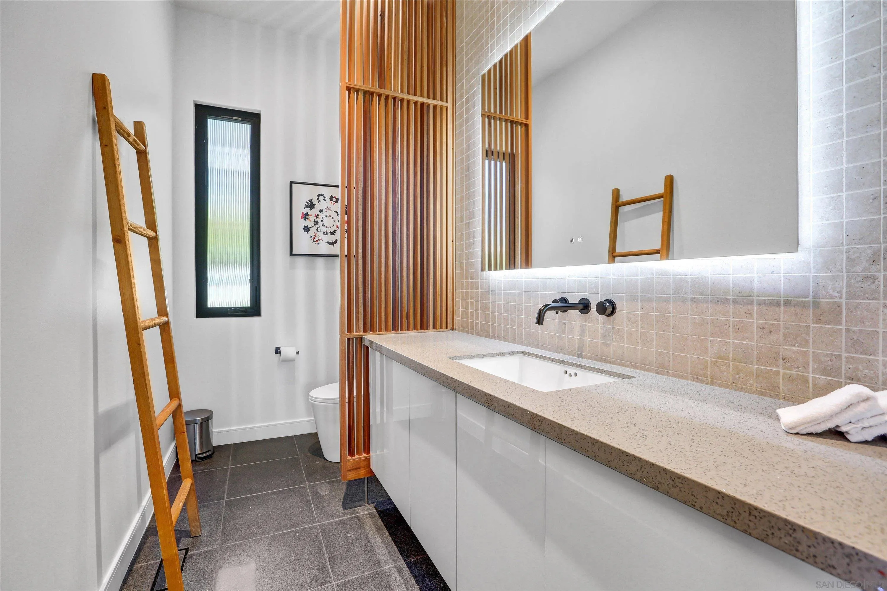 https://cdn.realtyfeed.com/cdn/127/250022021/7adb7419049a139cb40e00626b99ce87.webp