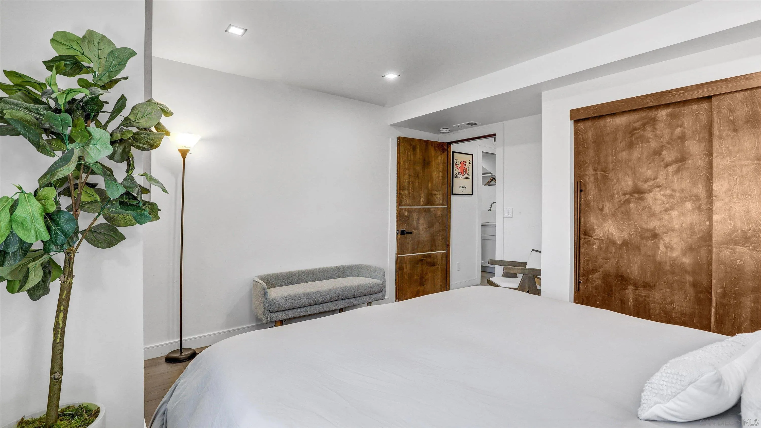 https://cdn.realtyfeed.com/cdn/127/250022021/91d95c859baec784a48ded7a466555a0.webp