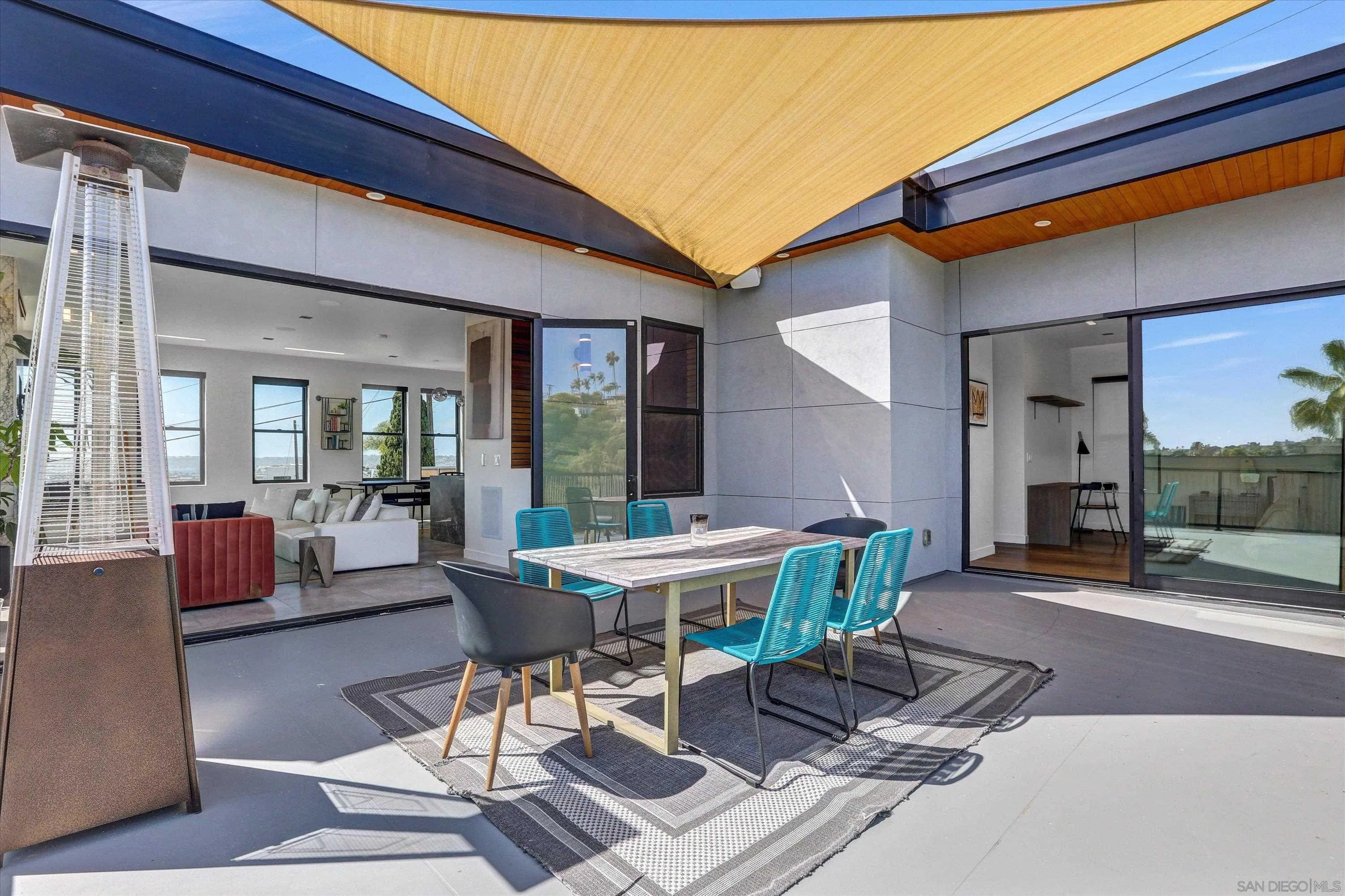 https://cdn.realtyfeed.com/cdn/127/250022021/b727c134f96bfed761ff2c7e0f2ec86b.webp